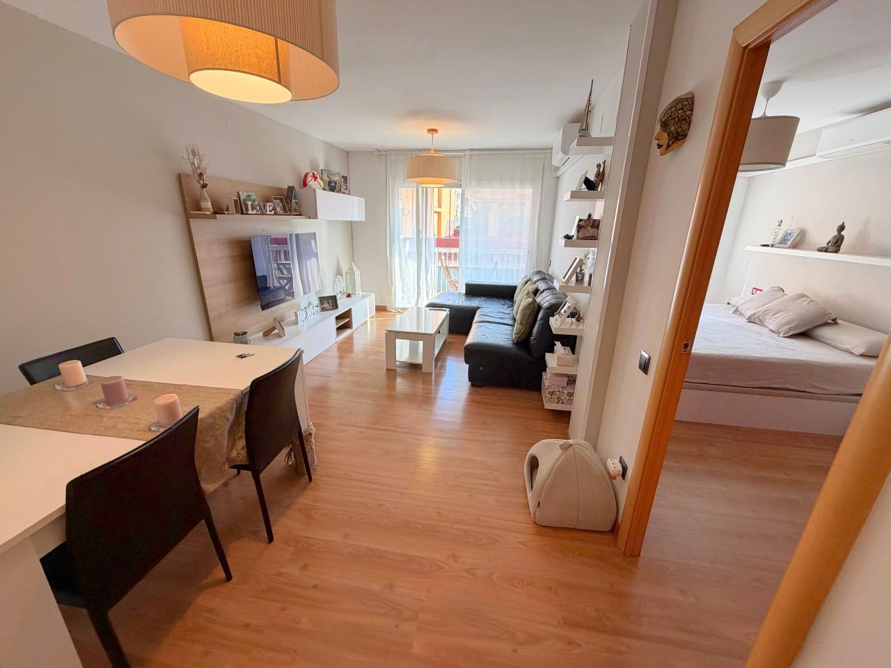 Imagen 1 Piso en venta en Prat De Llobregat El / Junto Plaça Catalunya