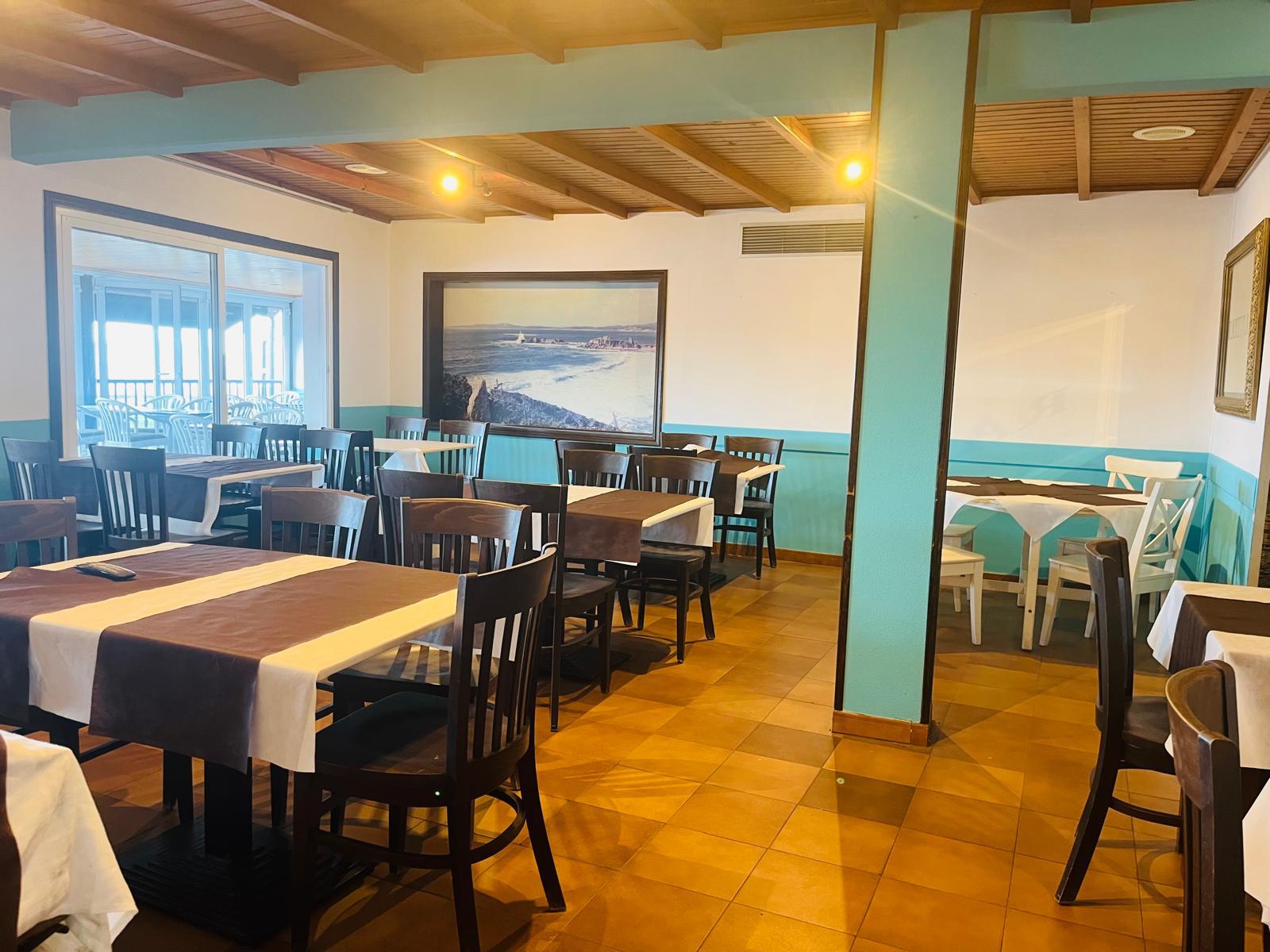 Imagen 1 Local Comercial en venta en Sanxenxo / Entre la playa de A Lanzada y la playa de Foxos 