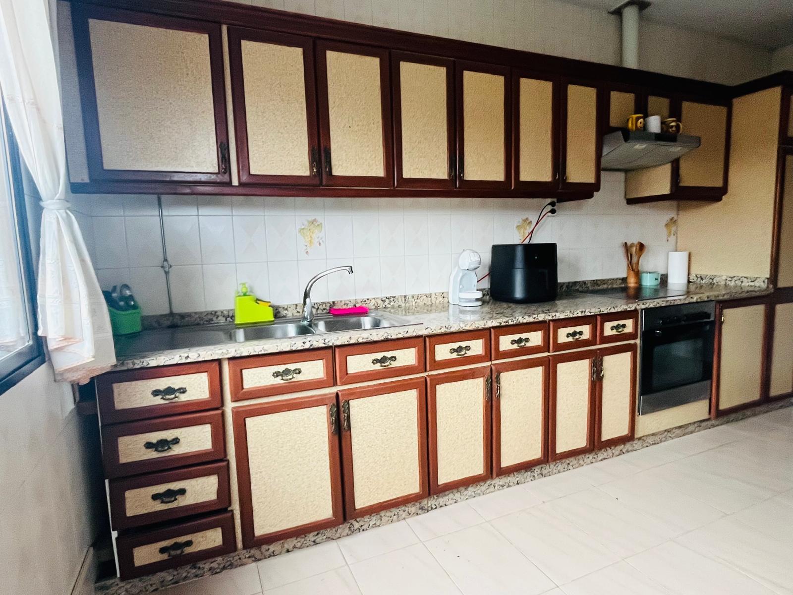 Imagen 5 Apartamento en venta en Sanxenxo / Próximo a playas, restaurantes, bares, farmacia. 