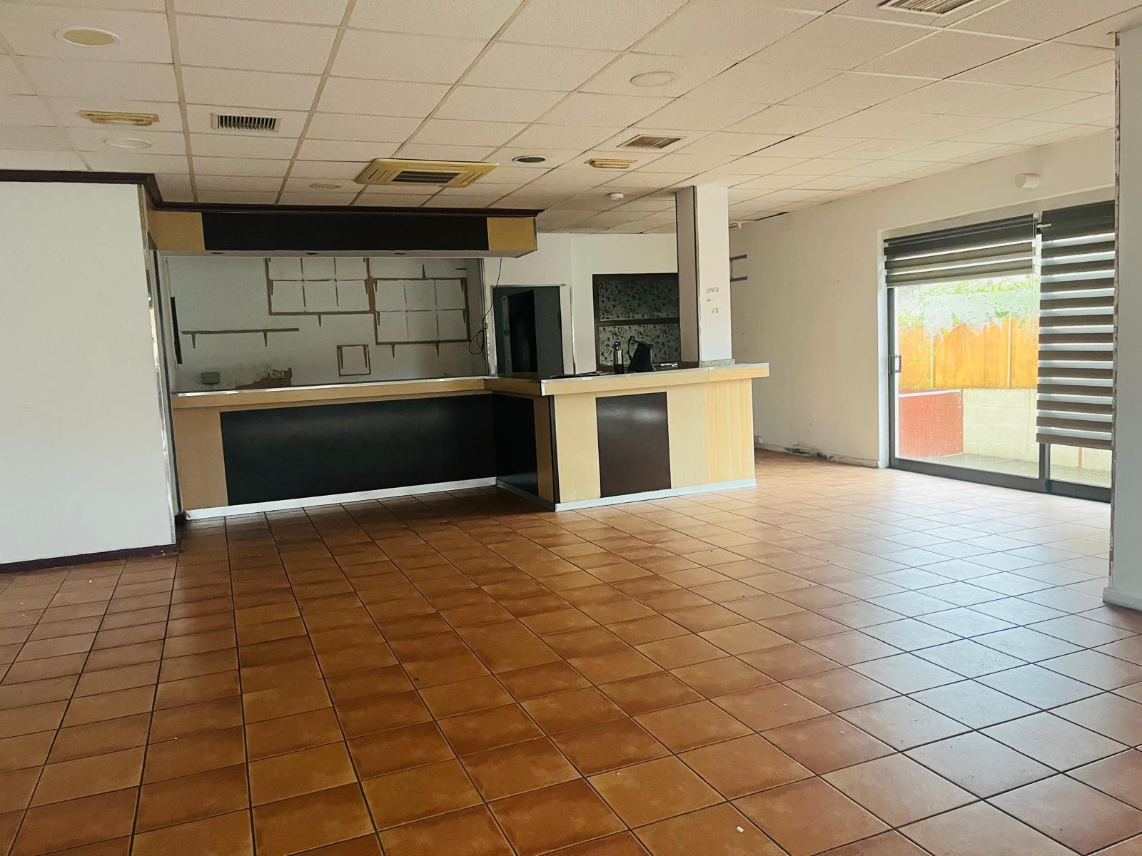 Imagen 1 Local Comercial en venta en Sanxenxo / Carretera de la Vichona