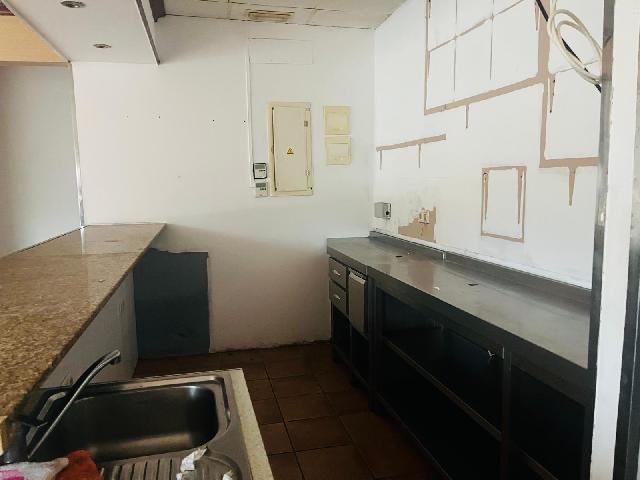 Imagen 5 Inmueble 300823 - Local Comercial en venta en Sanxenxo / Carretera de la Vichona