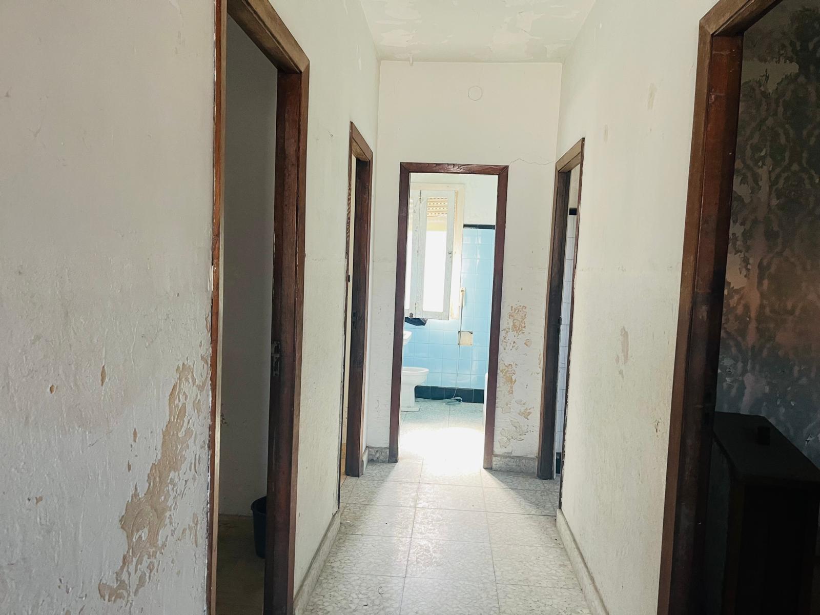 Imagen 2 Casa Aislada en venta en Vilagarcía De Arousa / Cerca de Carrefour, tienda de motos y bicis