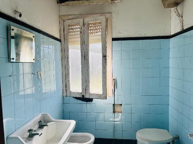 Imagen 6 Inmueble 301788 - Casa Aislada en venta en Vilagarcía De Arousa / Cerca de Carrefour, tienda de motos y bicis