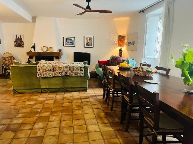 Imagen 5 Inmueble 302180 - Casa en venta en Vilanova De Arousa / Cerca de la gasolinera
