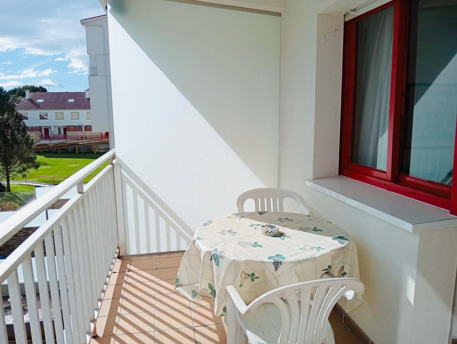 Imagen 5 Apartamento en venta en Sanxenxo / A 350 metros de Silgar y de la estación de autobuses. 