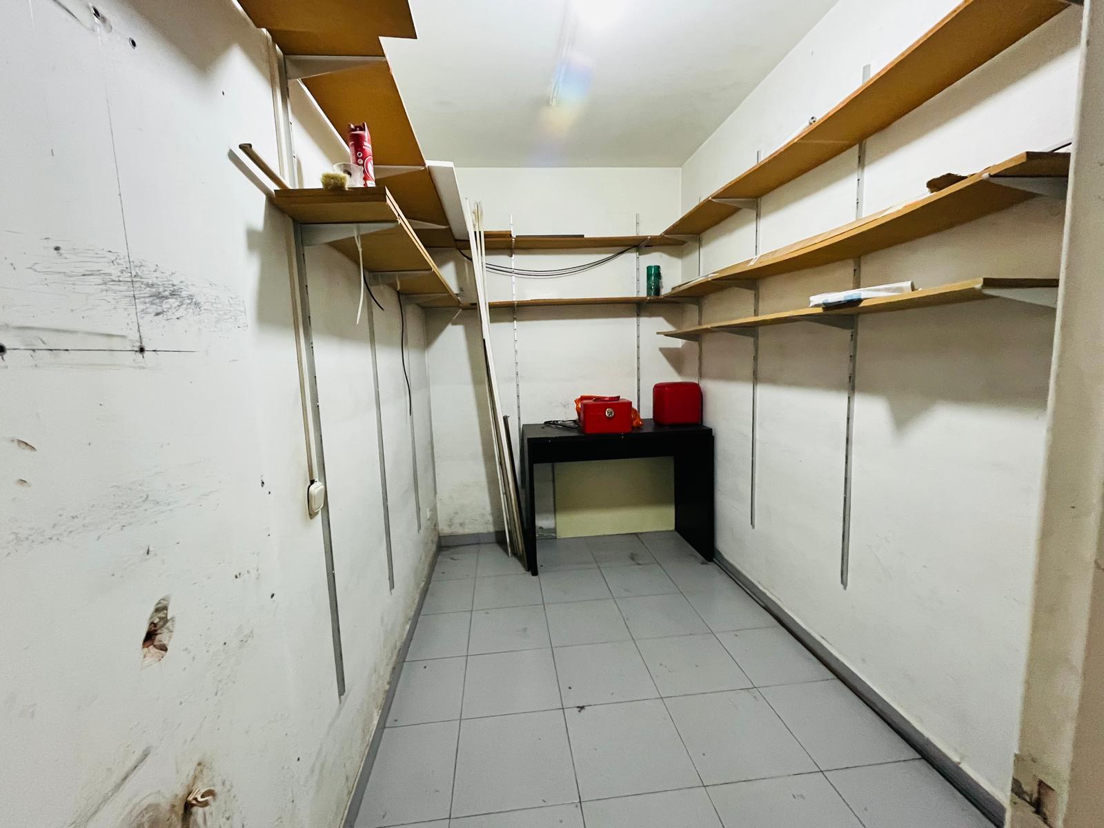 Imagen 4 Local Comercial en venta en Vilagarcía De Arousa / Cerca del parque A Xunqueira