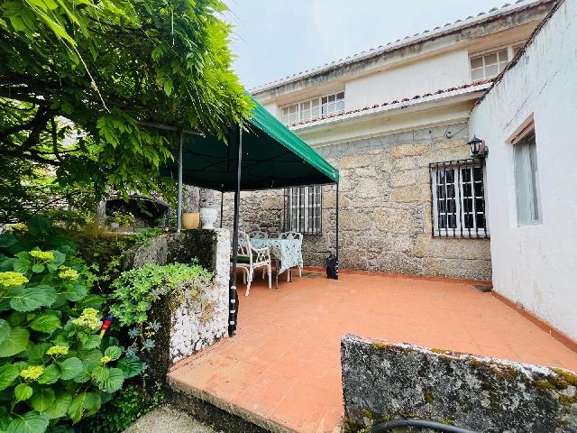 Imagen 5 Inmueble 306074 - Parking Coche en venta en Vilanova De Arousa / Cerca de la farmacia y gasolinera 