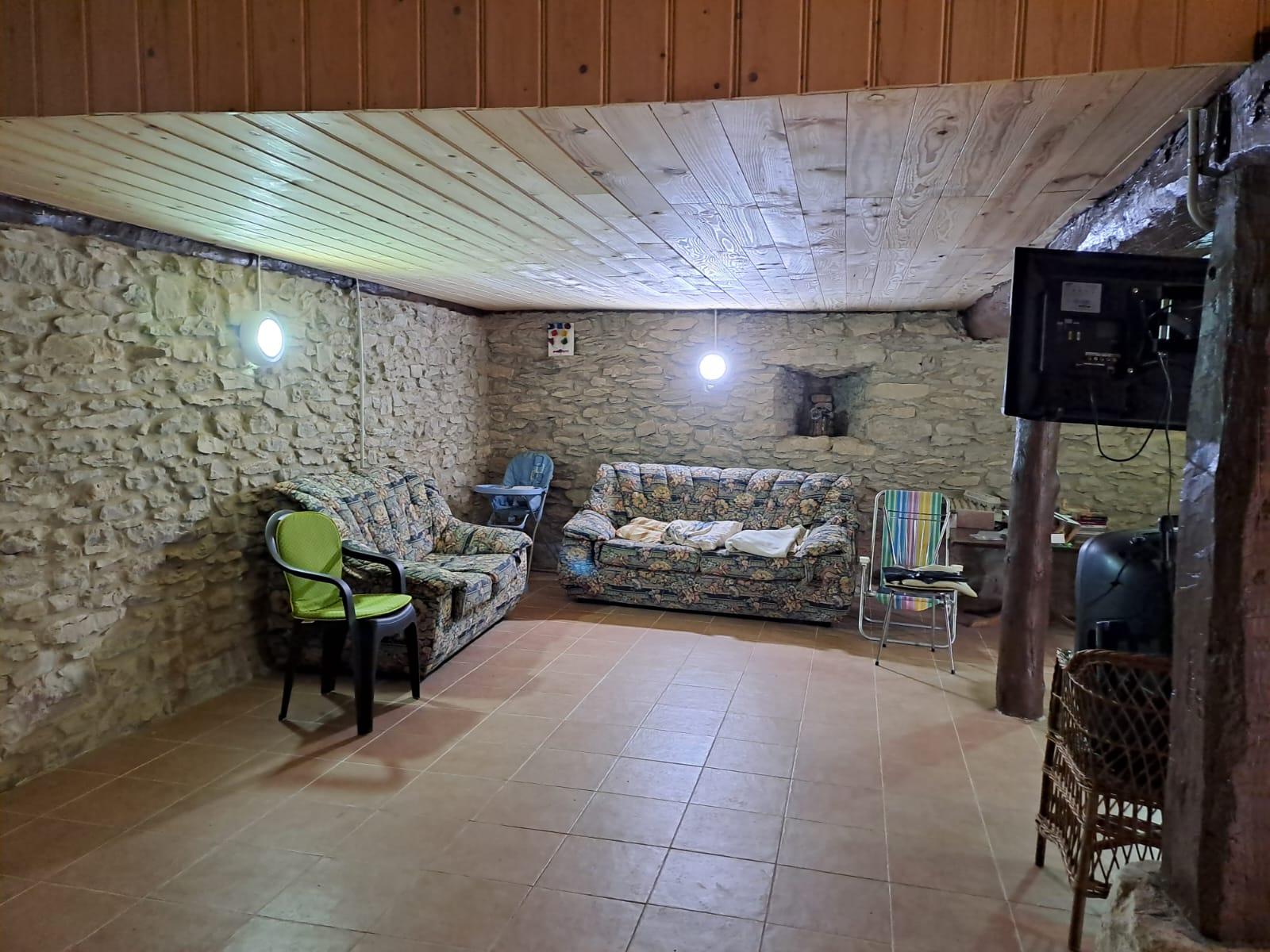 Imagen 20 Casa Pareada en venta en Valdegovía/gaubea / Casa de piedra dentro del pueblo