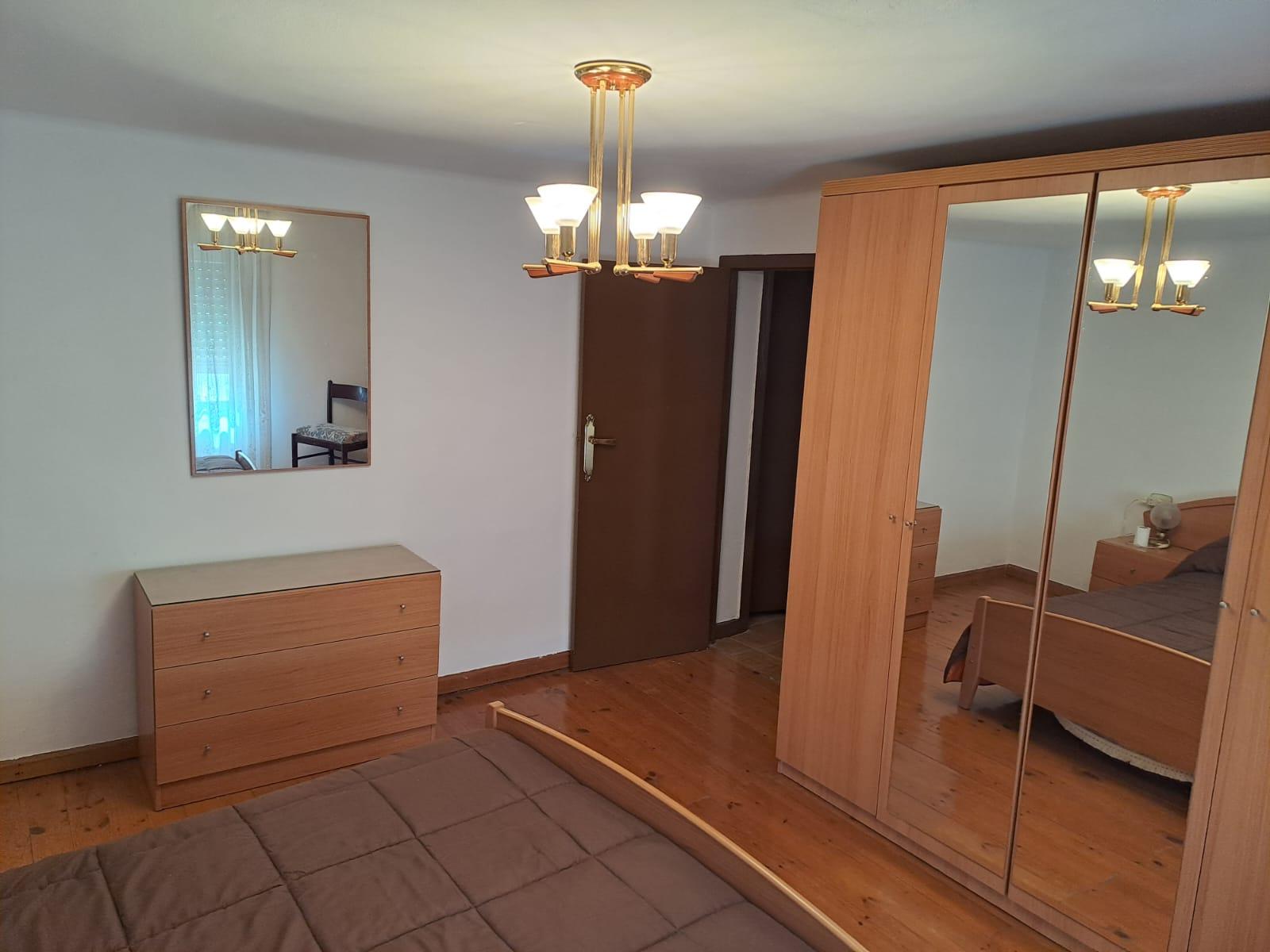 Imagen 10 Casa Pareada en venta en Valdegovía/gaubea / Casa de piedra dentro del pueblo