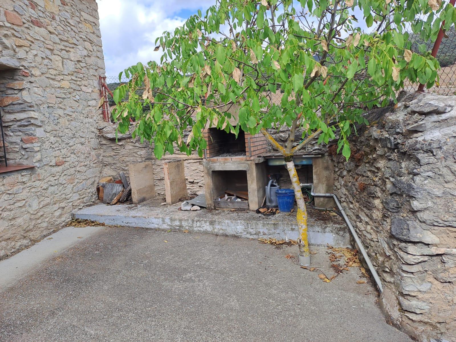 Imagen 25 Casa Pareada en venta en Valdegovía/gaubea / Casa de piedra dentro del pueblo