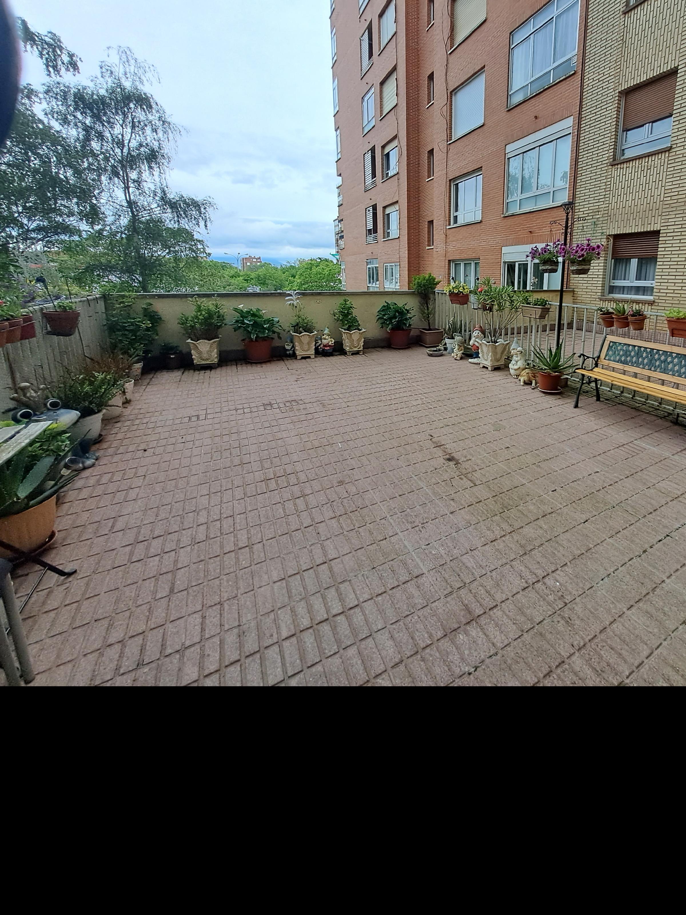 Imagen 14 Apartamento en venta en Vitoria-gasteiz / Zona consolidada y con todos los servicios necesarios