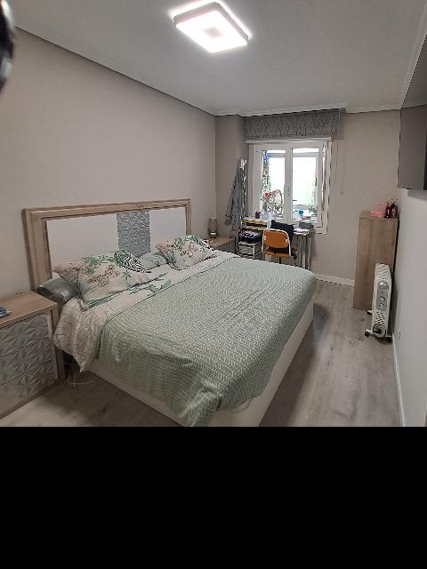 Imagen 1 Inmueble 302980 - Apartamento en venta en Vitoria-gasteiz / Zona consolidada y con todos los servicios necesarios