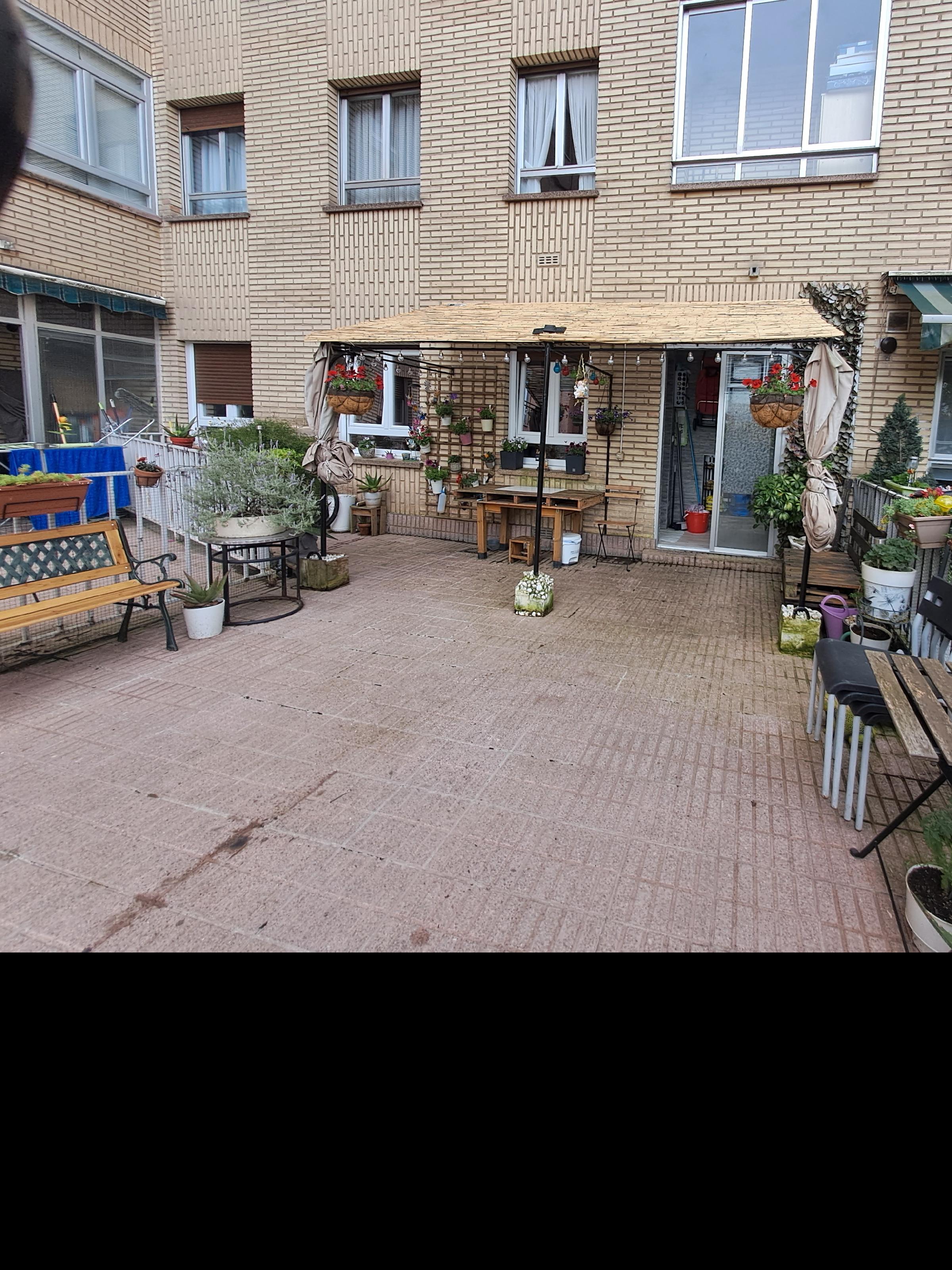 Imagen 12 Apartamento en venta en Vitoria-gasteiz / Zona consolidada y con todos los servicios necesarios