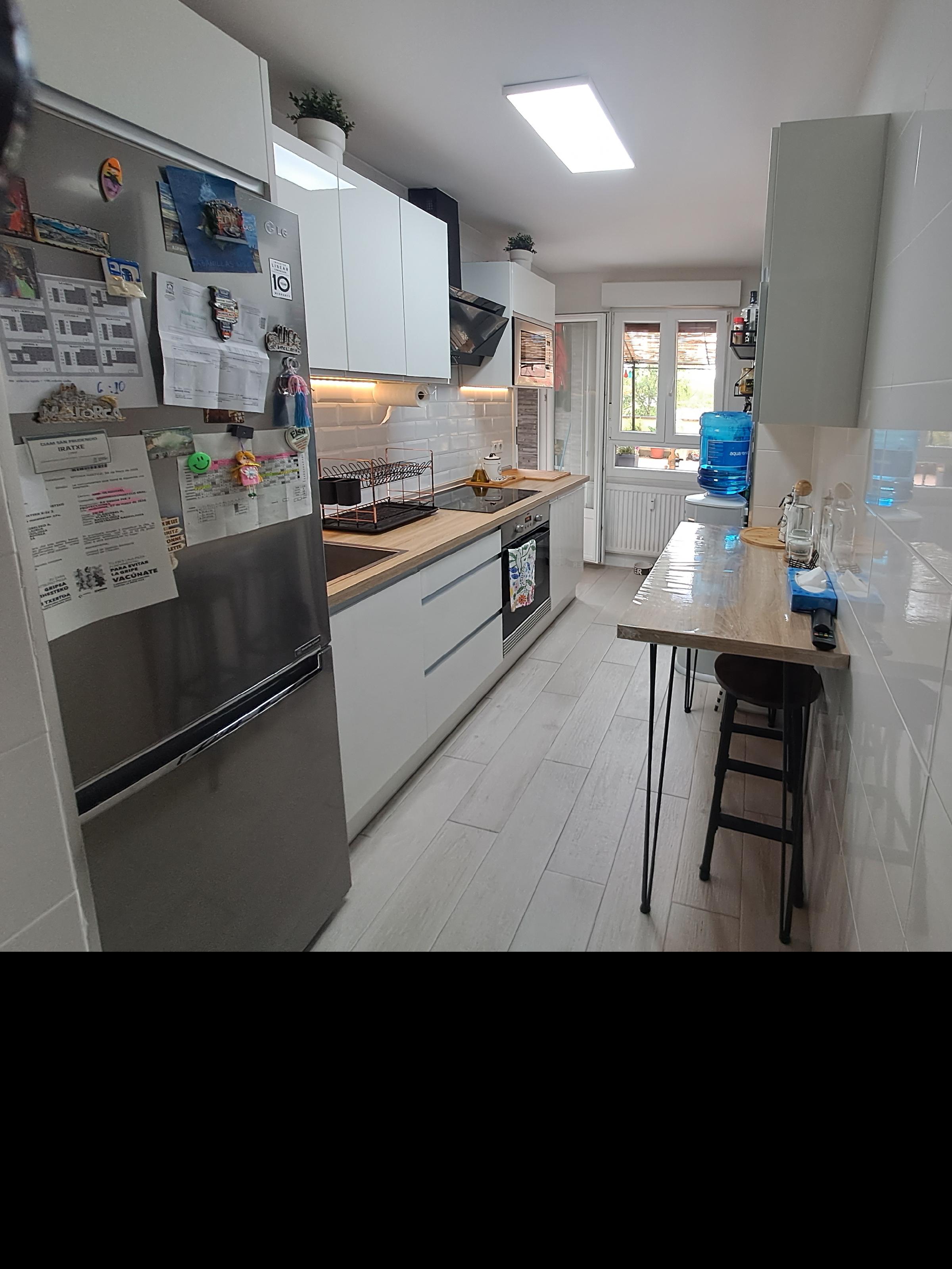 Imagen 6 Apartamento en venta en Vitoria-gasteiz / Zona consolidada y con todos los servicios necesarios