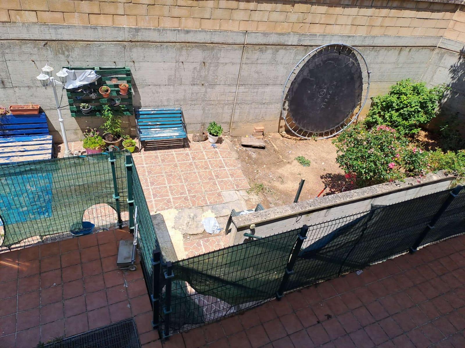 Imagen 16 Piso en venta en Condado De Treviño / Piso con parcela de 70 m2