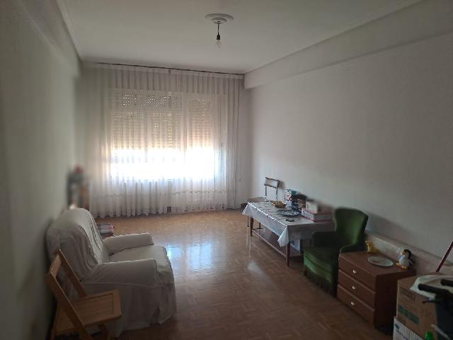 Imagen 3 Inmueble 304877 - Piso en venta en Vitoria-gasteiz / Ubicado en un barrio consolidado rodeado de servicios