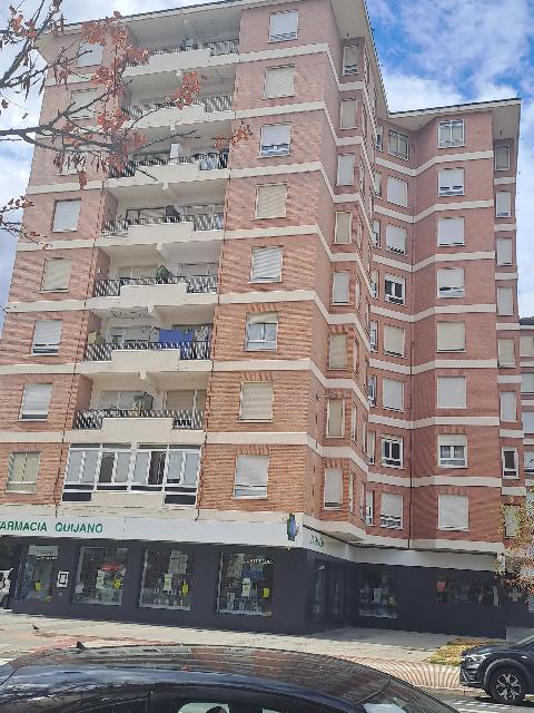 Imagen 16 Inmueble 304877 - Piso en venta en Vitoria-gasteiz / Ubicado en un barrio consolidado rodeado de servicios