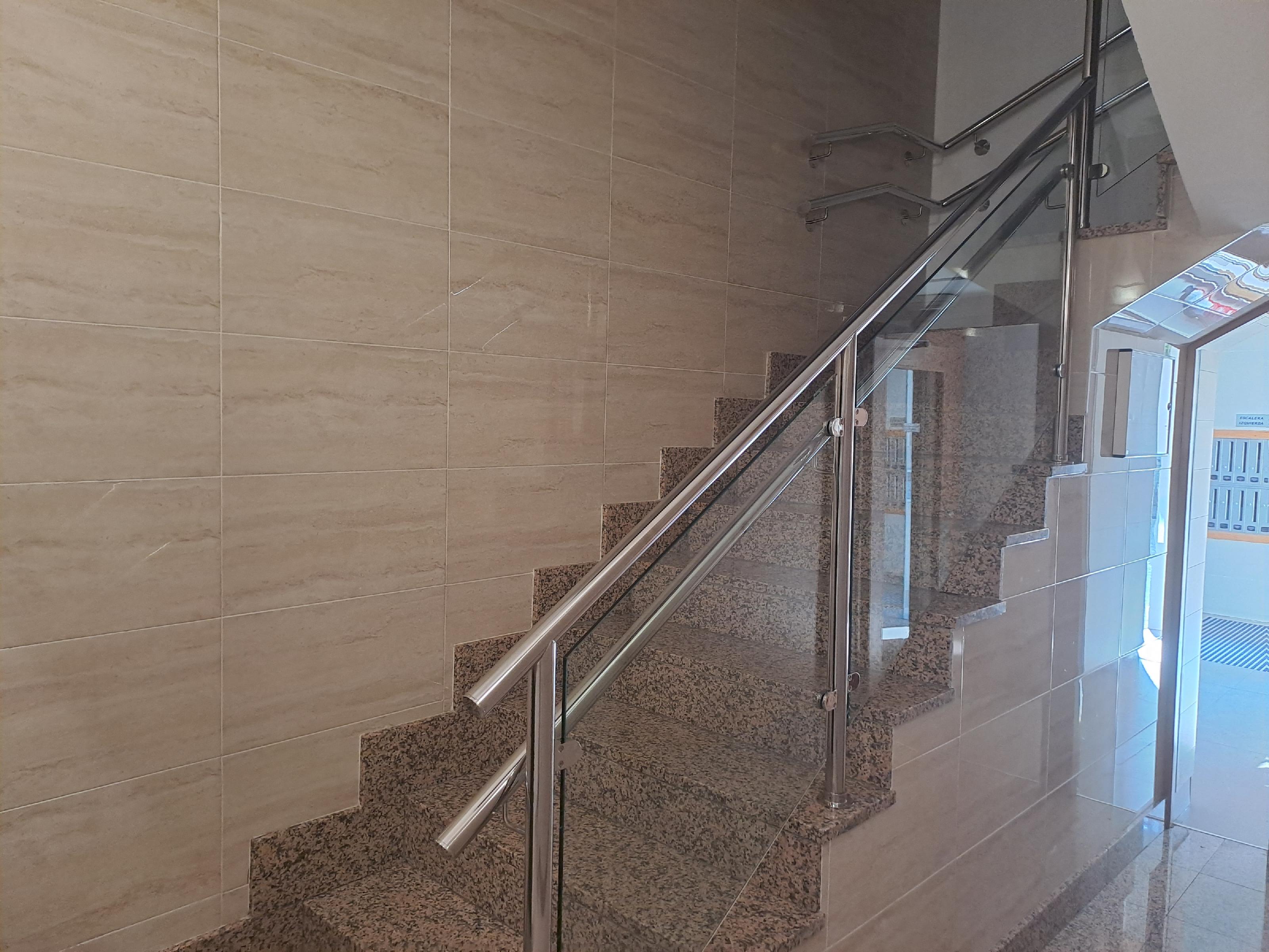 Imagen 14 Piso en venta en Vitoria-gasteiz / Ubicado en un barrio consolidado rodeado de servicios