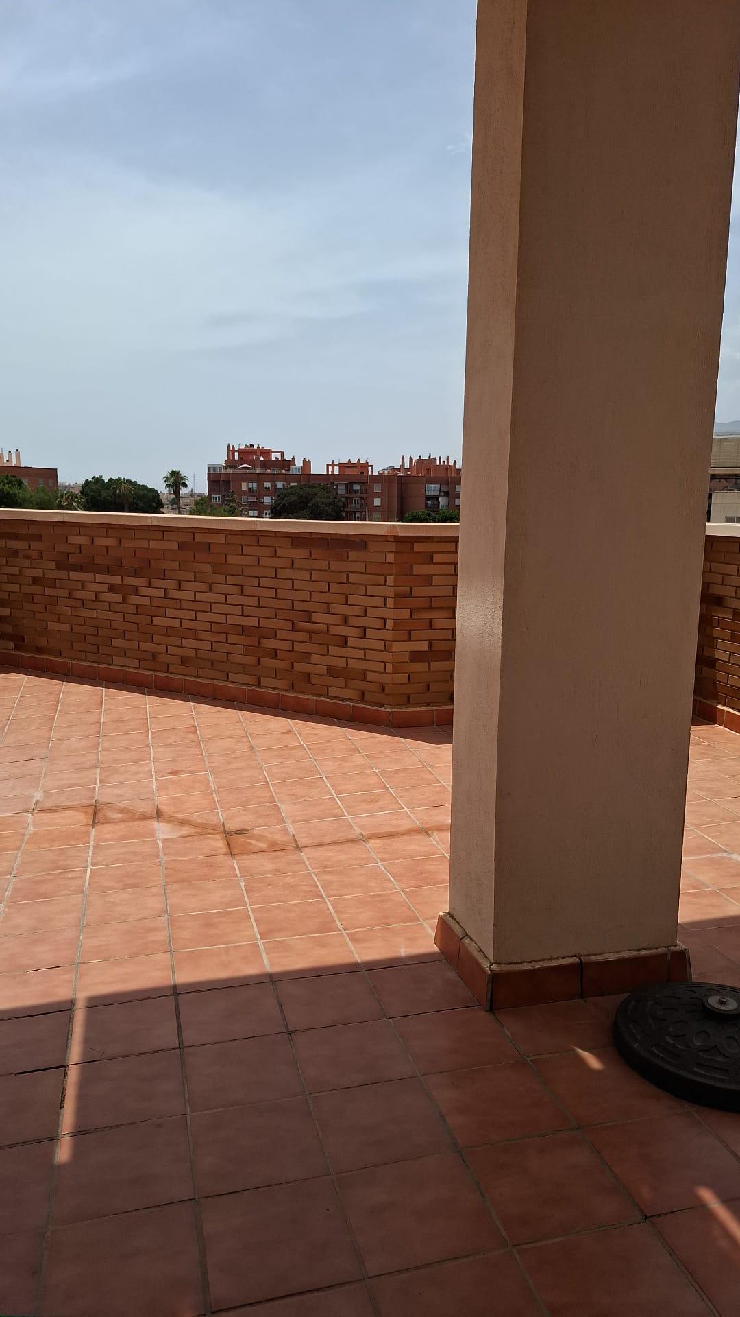 Imagen 17 Dúplex en venta en Almería /  Vega de Aca,todos los servicios cerca.A mts.del estadio