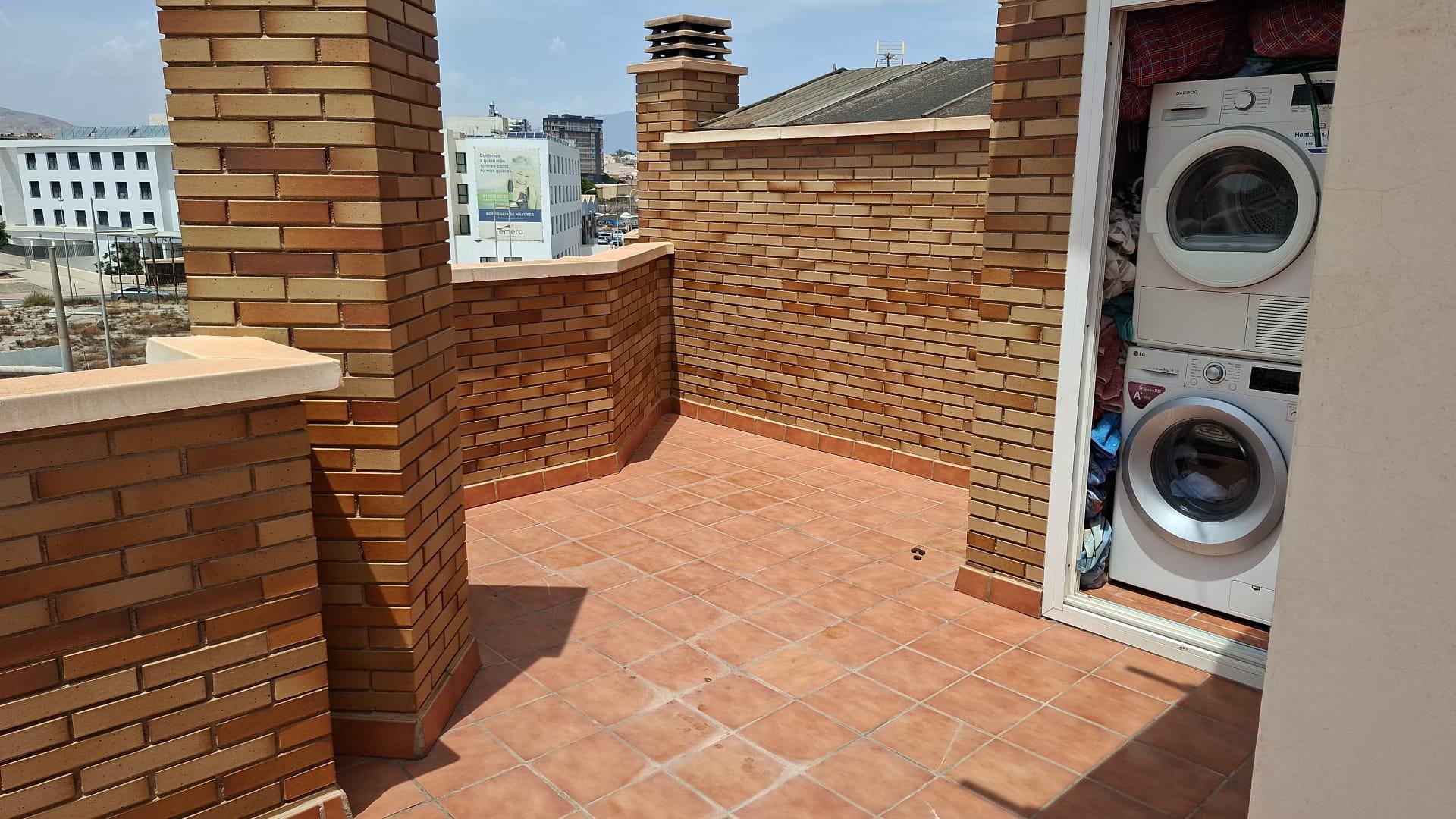 Imagen 14 Dúplex en venta en Almería /  Vega de Aca,todos los servicios cerca.A mts.del estadio