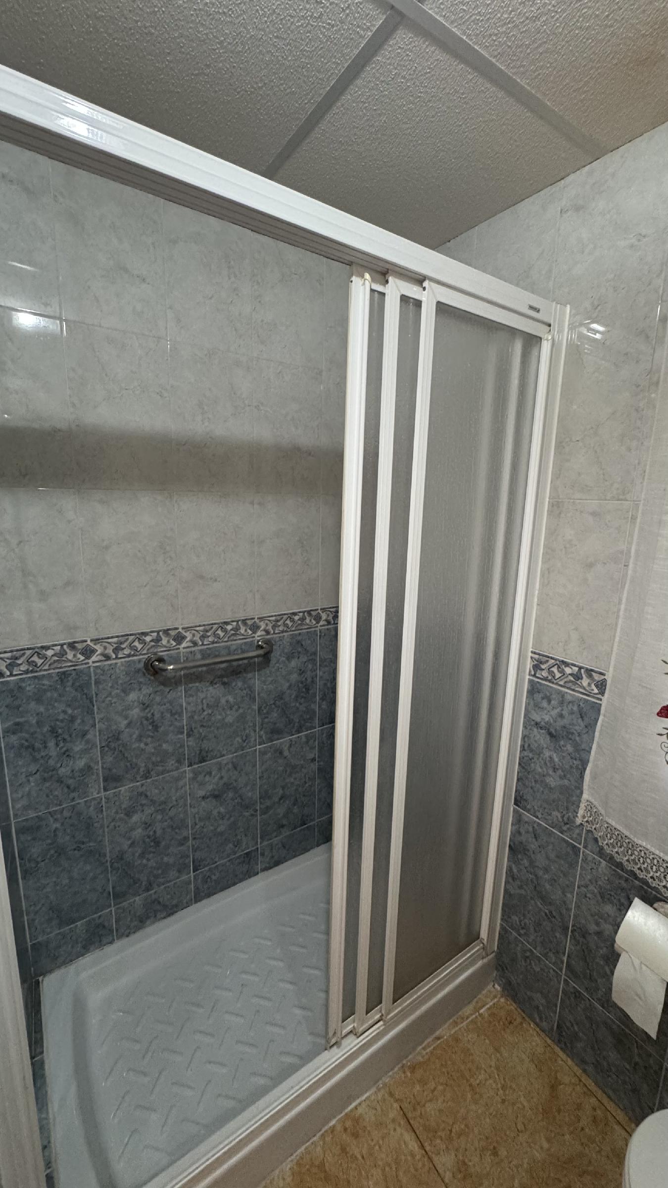 Imagen 15 Apartamento en venta en Garrucha / En Calle Buenavista, en casco urbano del pueblo.