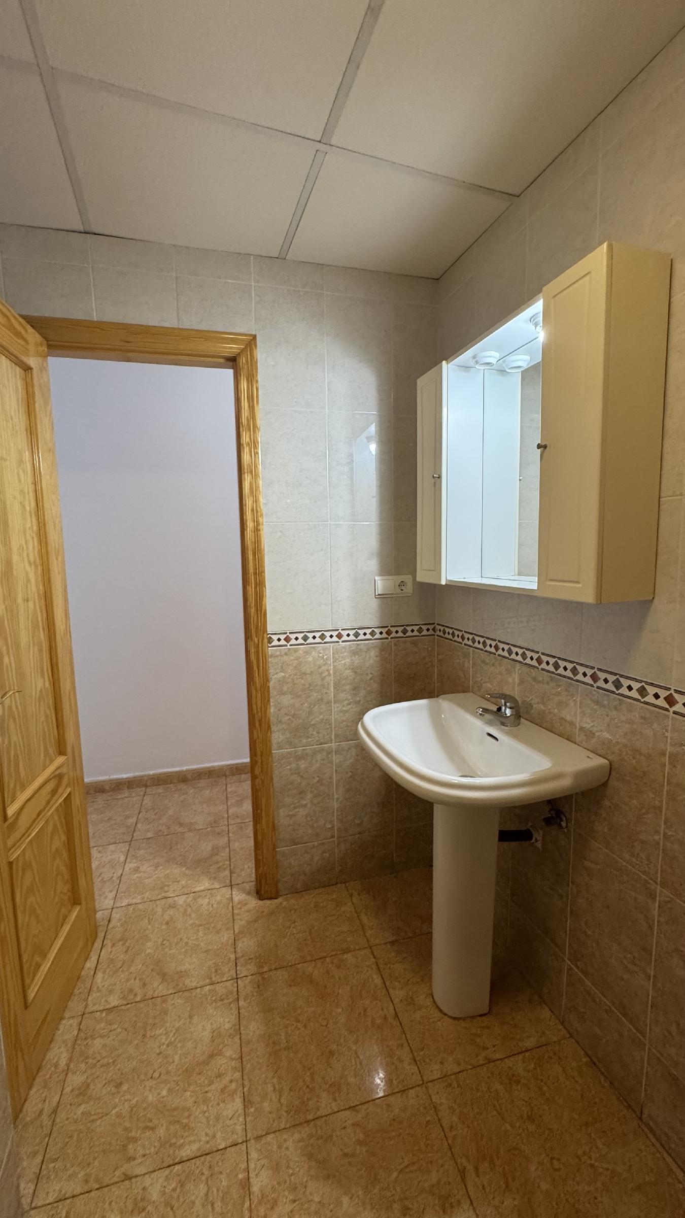 Imagen 23 Apartamento en venta en Garrucha / En Calle Buenavista, en casco urbano del pueblo.