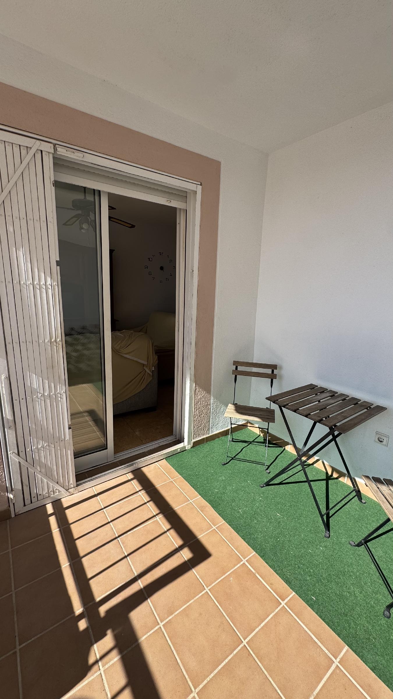 Imagen 7 Apartamento en venta en Garrucha / En Calle Buenavista, en casco urbano del pueblo.