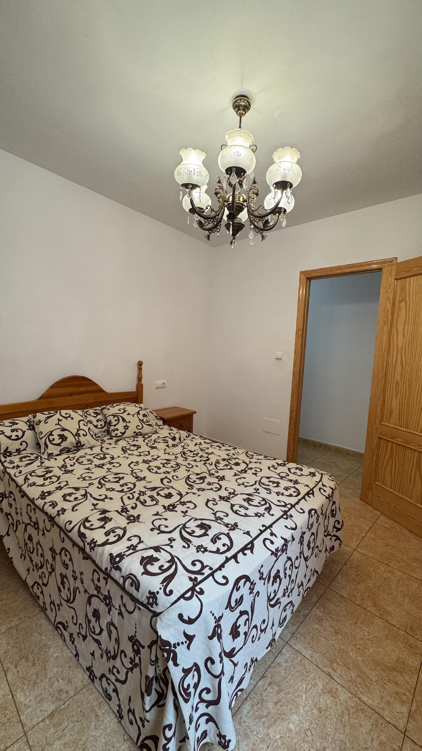 Imagen 21 Apartamento en venta en Garrucha / En Calle Buenavista, en casco urbano del pueblo.