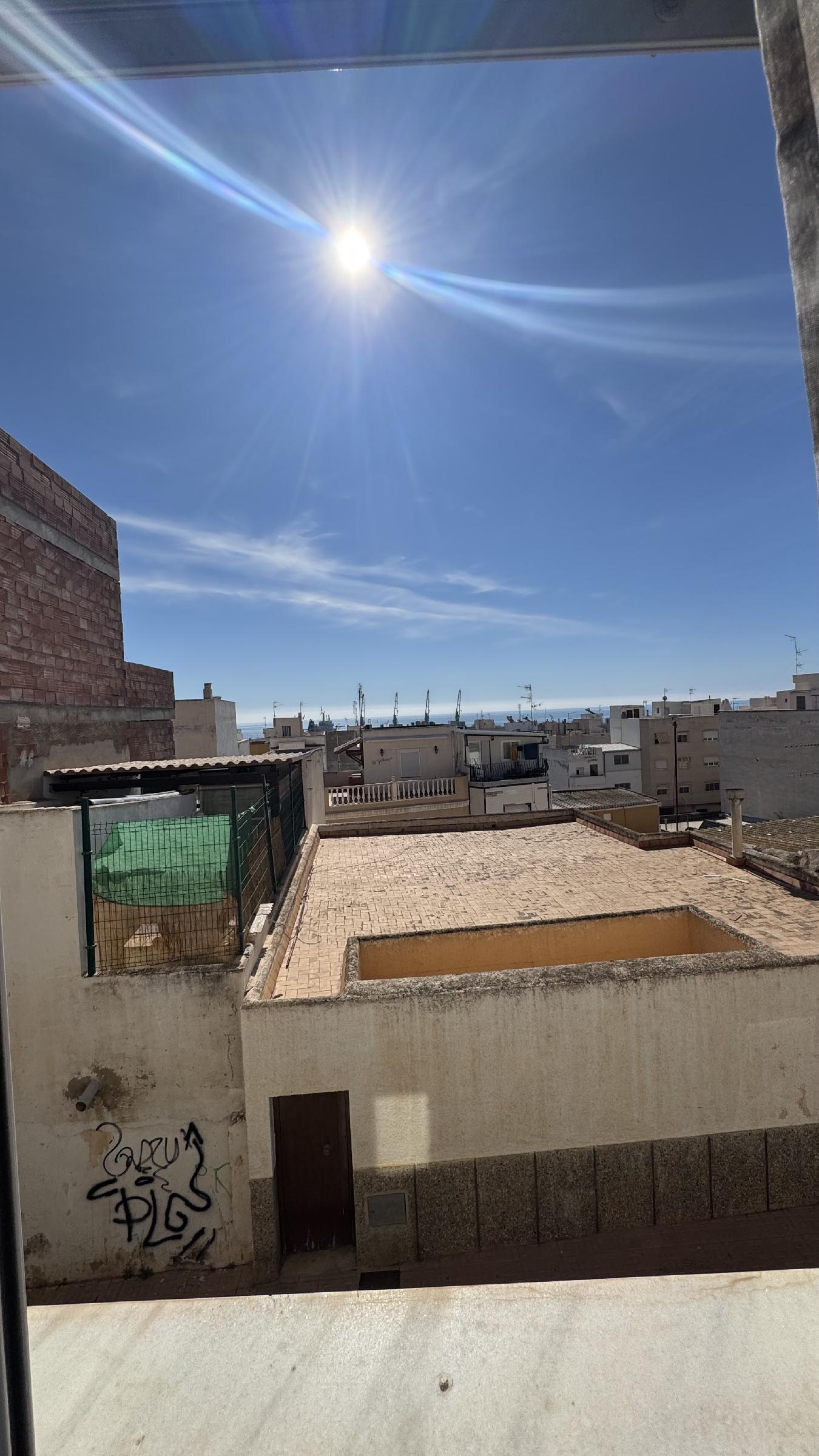 Imagen 9 Apartamento en venta en Garrucha / En Calle Buenavista, en casco urbano del pueblo.