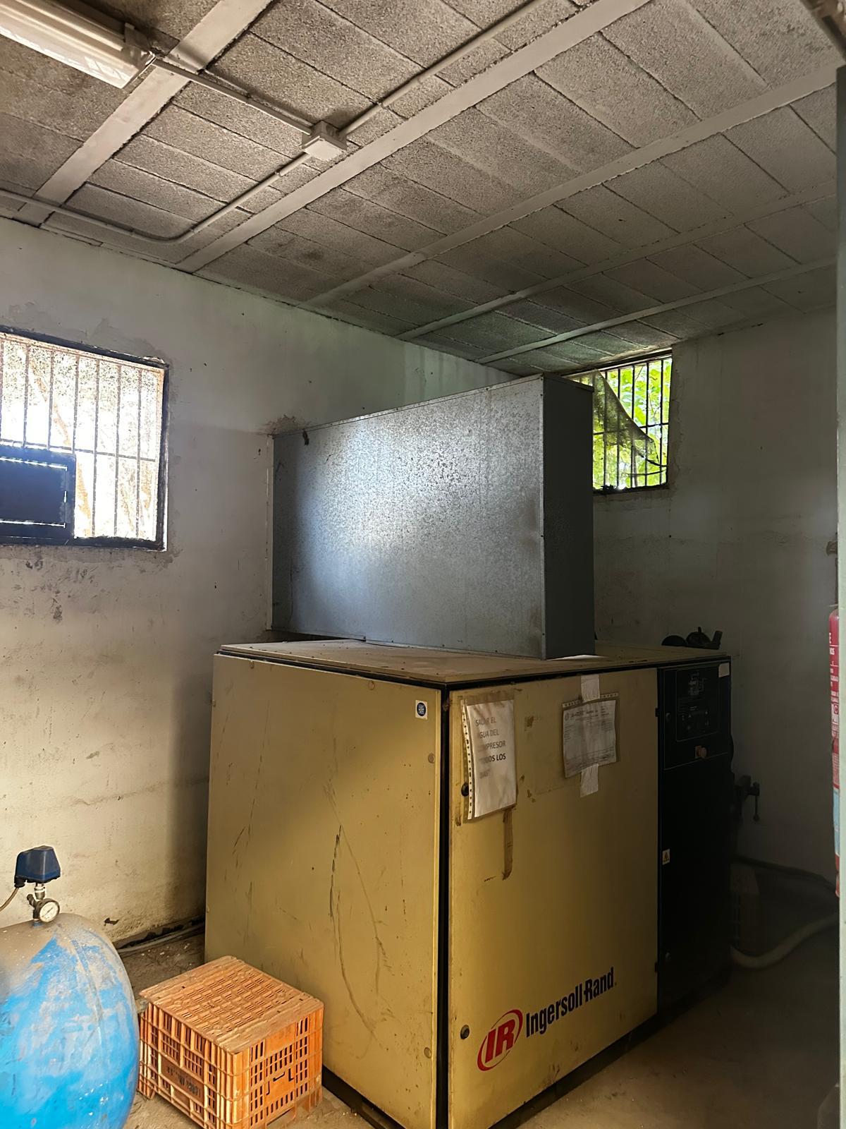 Imagen 25 Local Industrial en venta en Murcia / Nave industrial en zona de fácil acceso en Murcia.