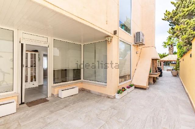 Imagen 11 Inmueble 298563 - Casa Aislada en venta en Garrucha / Cerca del Mercadona y de la parada de autobús.