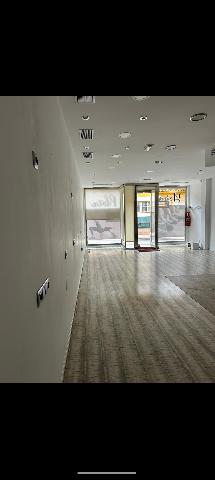 Imagen 3 Inmueble 299553 - Local Comercial en venta en Murcia / En una zona de flujo de vehículos, y cerca del centro.