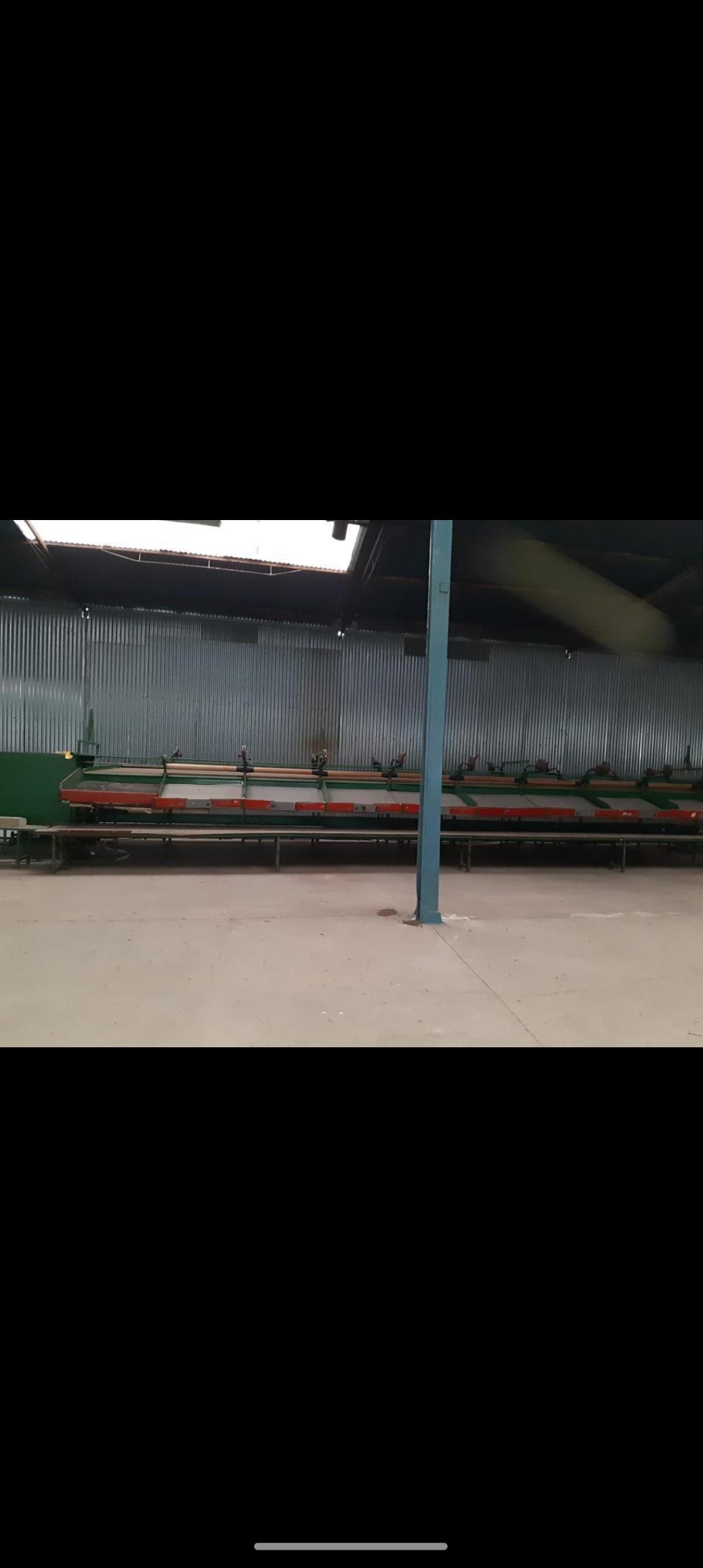 Imagen 2 Local Industrial en venta en Jumilla / Nave industrial con acceso cómodo y parcela.