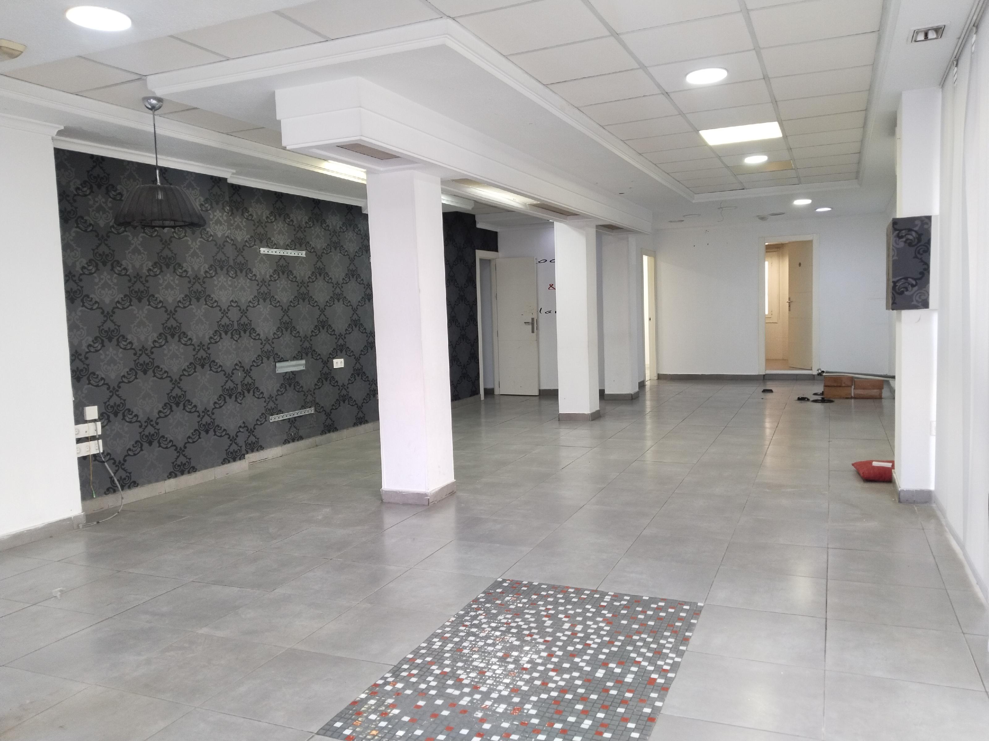 Imagen 1 Local Comercial en alquiler en Garrucha / En el centro del pueblo, al lado del Ayuntamiento.