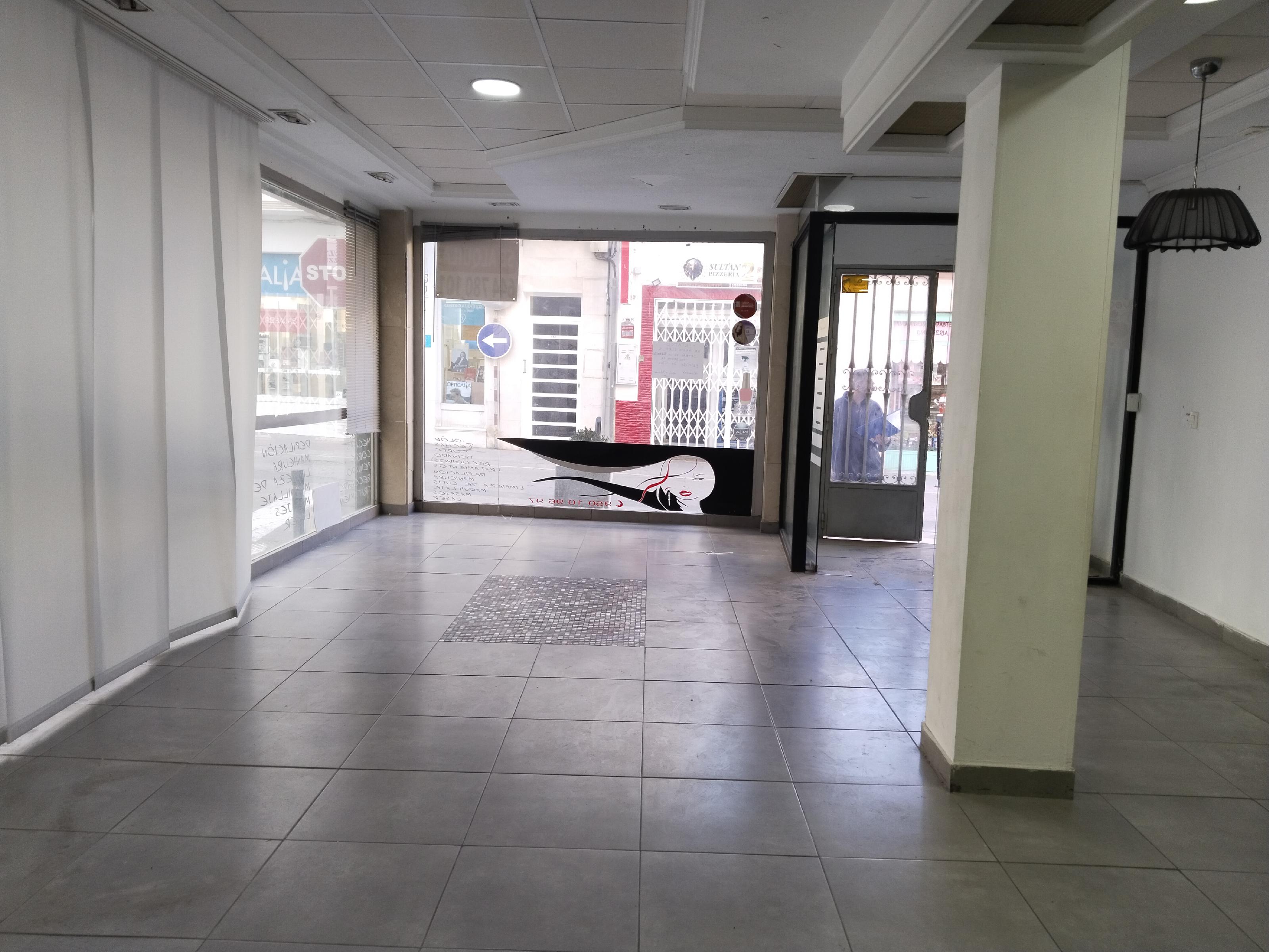 Imagen 5 Local Comercial en alquiler en Garrucha / En el centro del pueblo, al lado del Ayuntamiento.