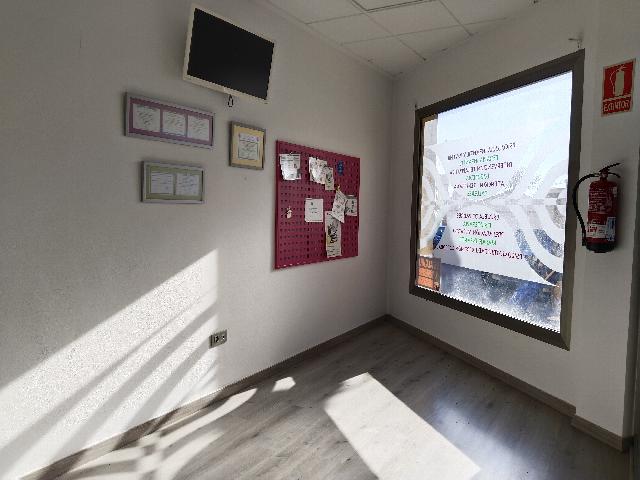 Imagen 2 Inmueble 299790 - Local Comercial en alquiler en Vera / En el centro del pueblo, cerca de todos los servicios.