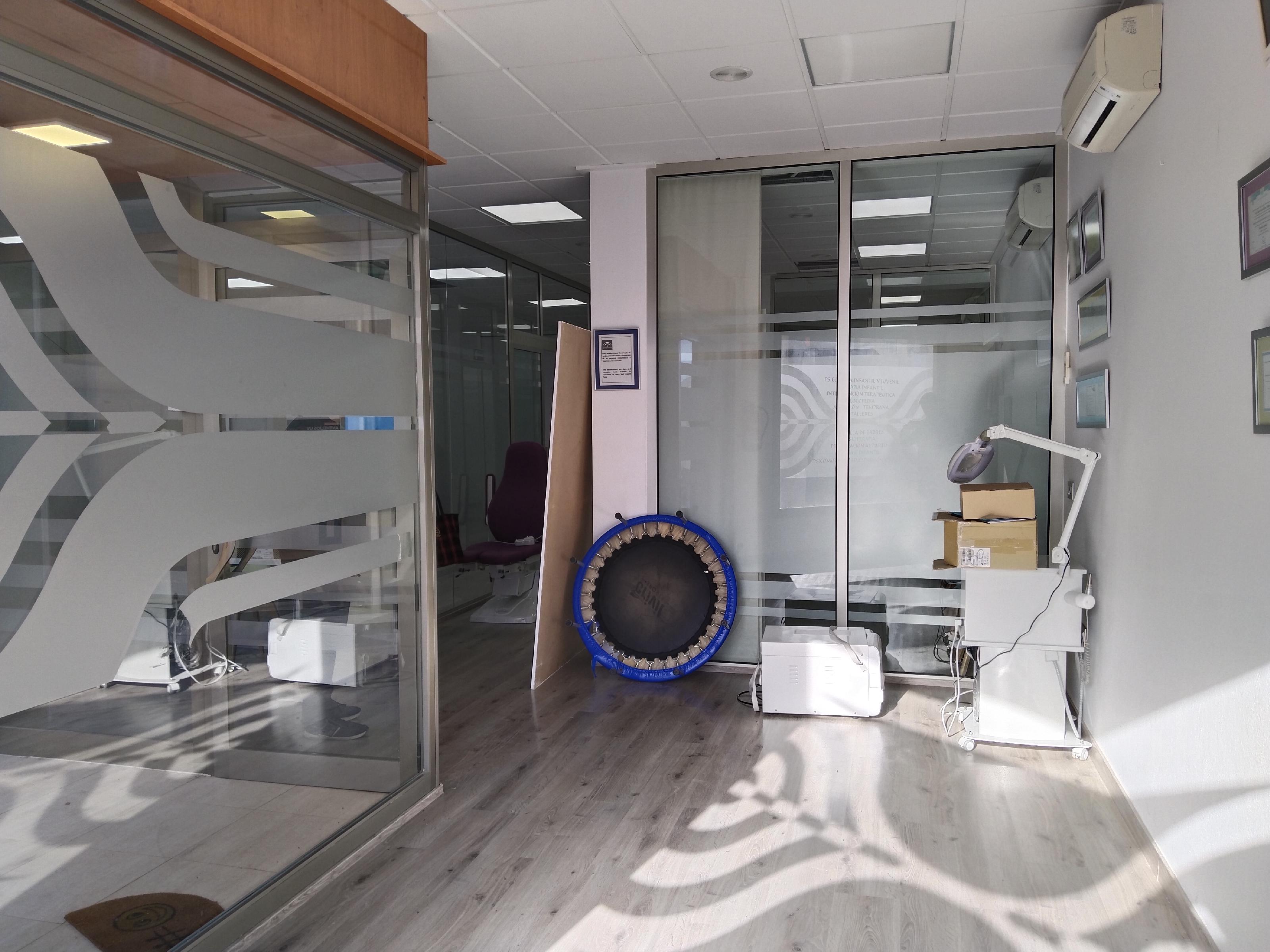 Imagen 4 Local Comercial en alquiler en Vera / En el centro del pueblo, cerca de todos los servicios.