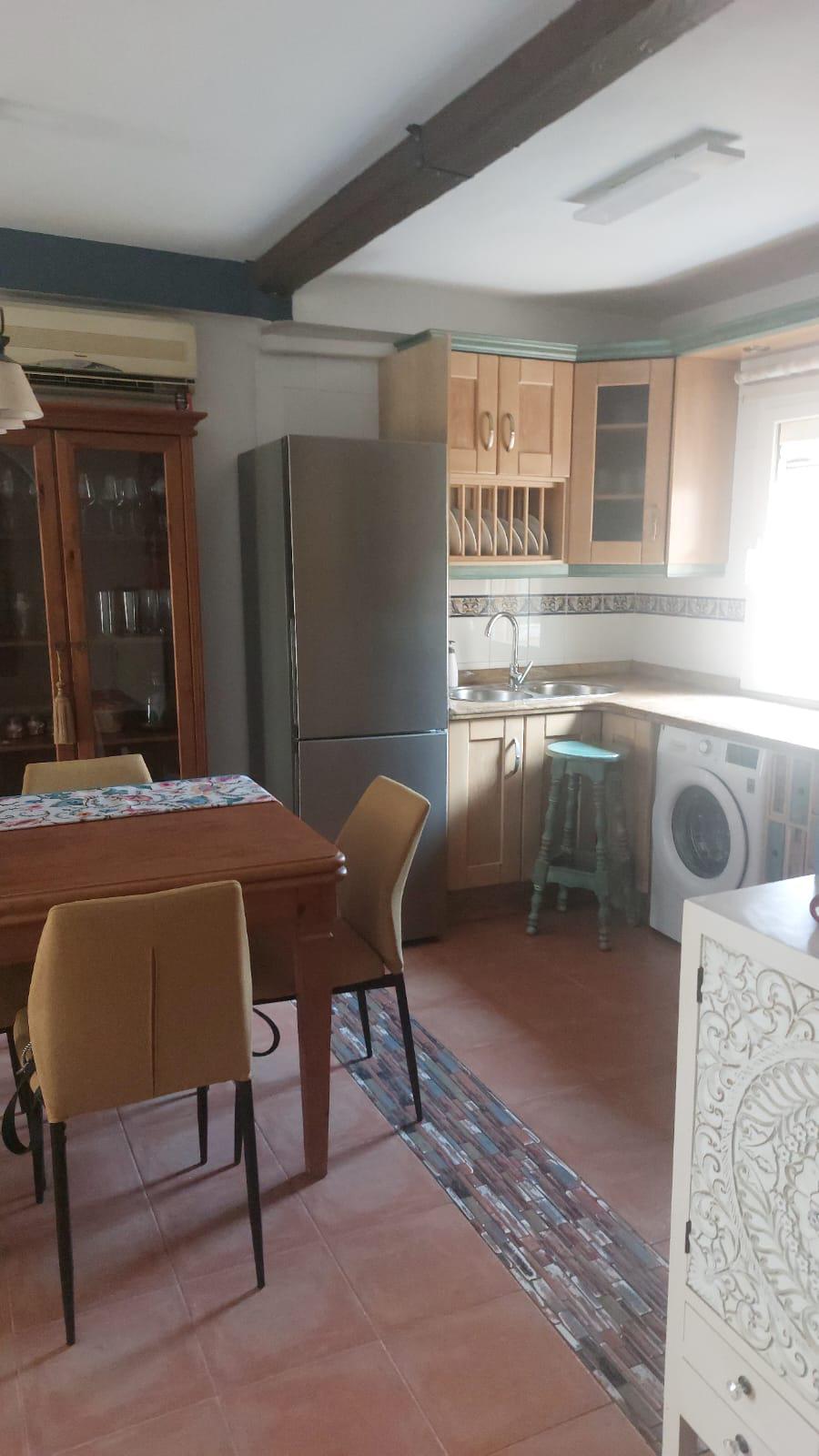 Imagen 3 Apartamento en alquiler en Garrucha / Cerca de la playa, restaurantes, y supermercados.