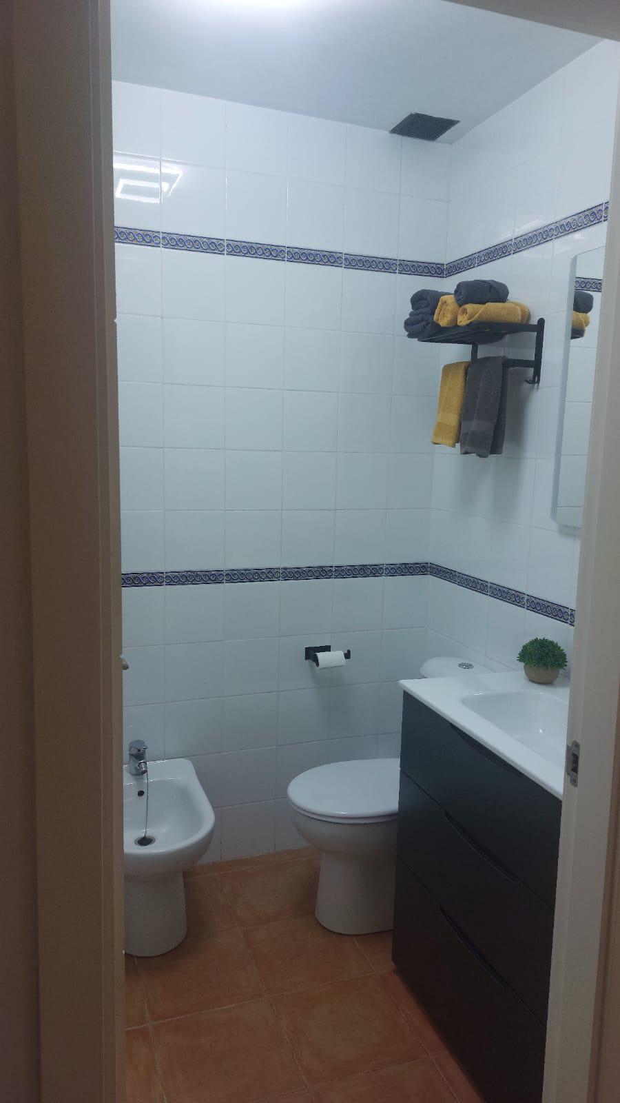 Imagen 15 Apartamento en alquiler en Garrucha / Cerca de la playa, restaurantes, y supermercados.