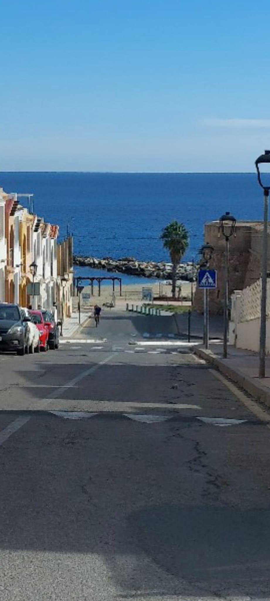 Imagen 19 Apartamento en alquiler en Garrucha / Cerca de la playa, restaurantes, y supermercados.