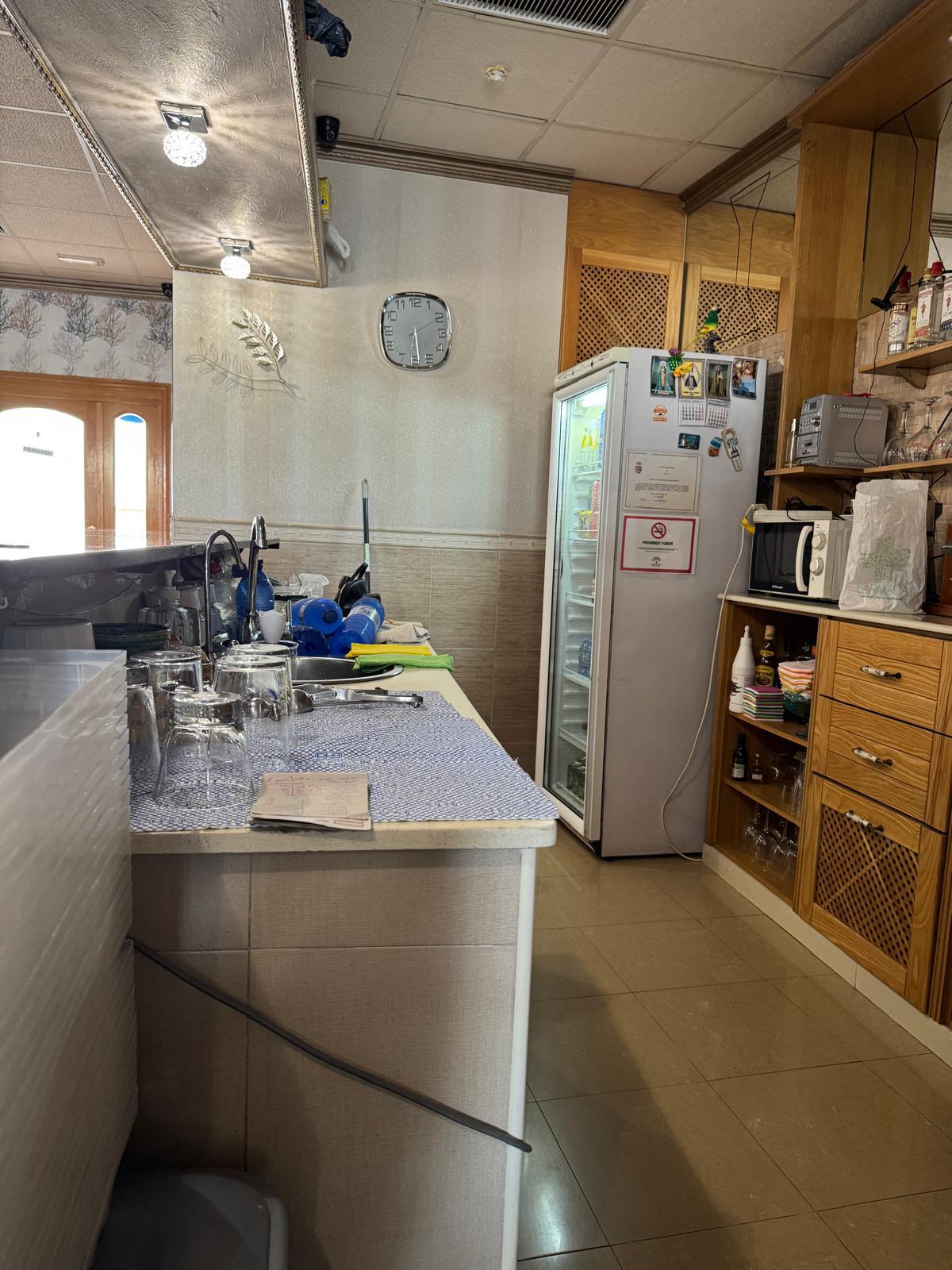 Imagen 5 Local Comercial en alquiler en Antas / En el centro del pueblo, rodeado de comercios.