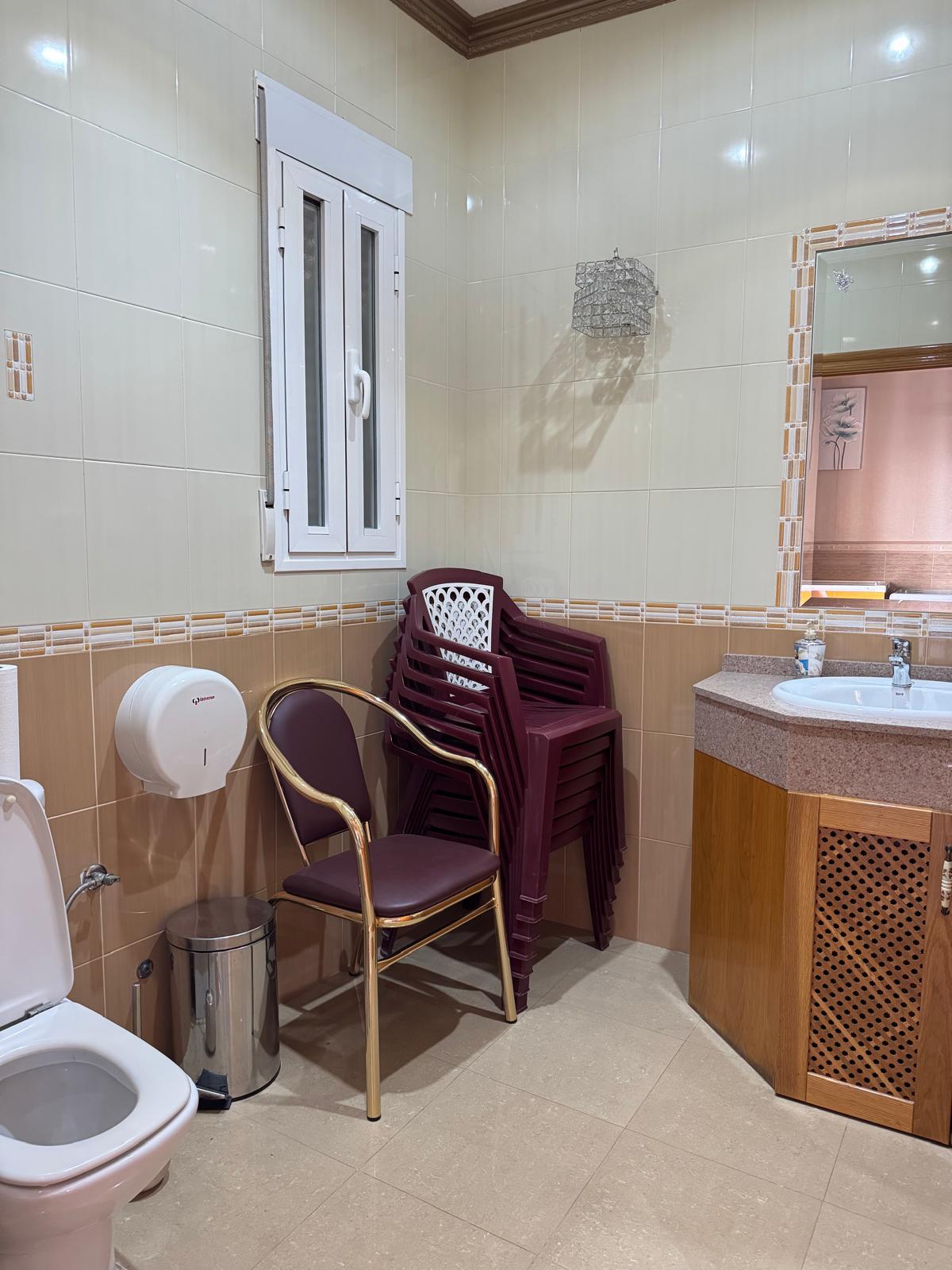 Imagen 11 Local Comercial en alquiler en Antas / En el centro del pueblo, rodeado de comercios.