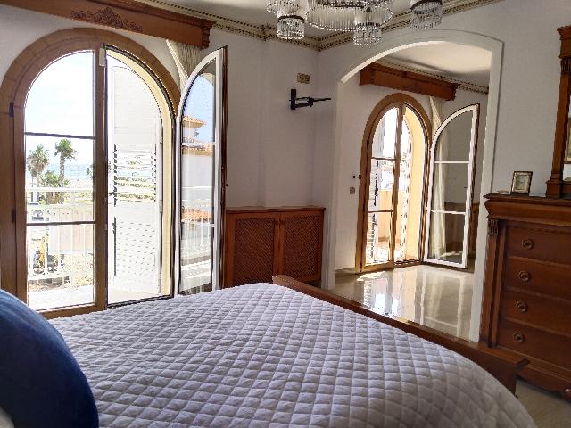 Imagen 21 Inmueble 301098 - Casa Adosada en venta en Garrucha / En frente de la playa, cerca de todos los servicios.