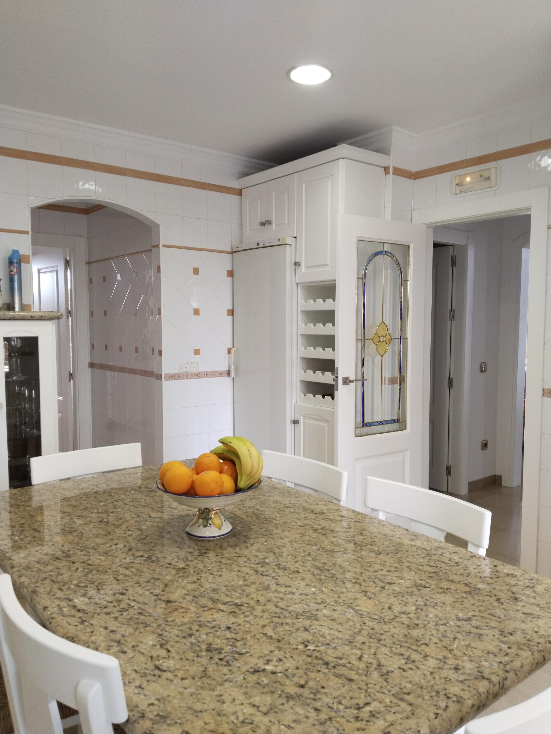 Imagen 6 Casa Adosada en venta en Garrucha / En frente de la playa, cerca de todos los servicios.