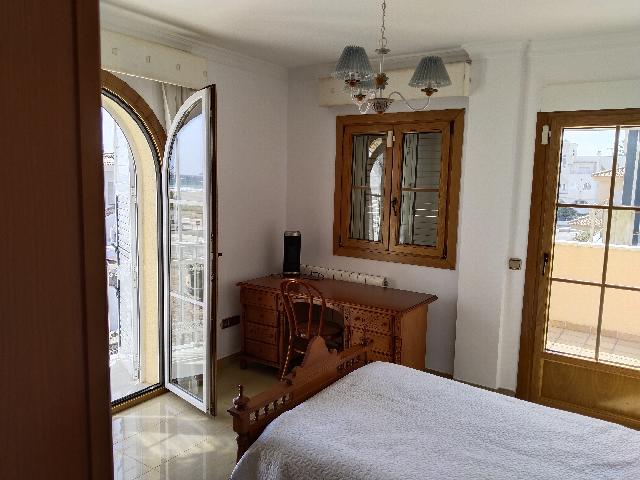 Imagen 28 Inmueble 301098 - Casa Adosada en venta en Garrucha / En frente de la playa, cerca de todos los servicios.