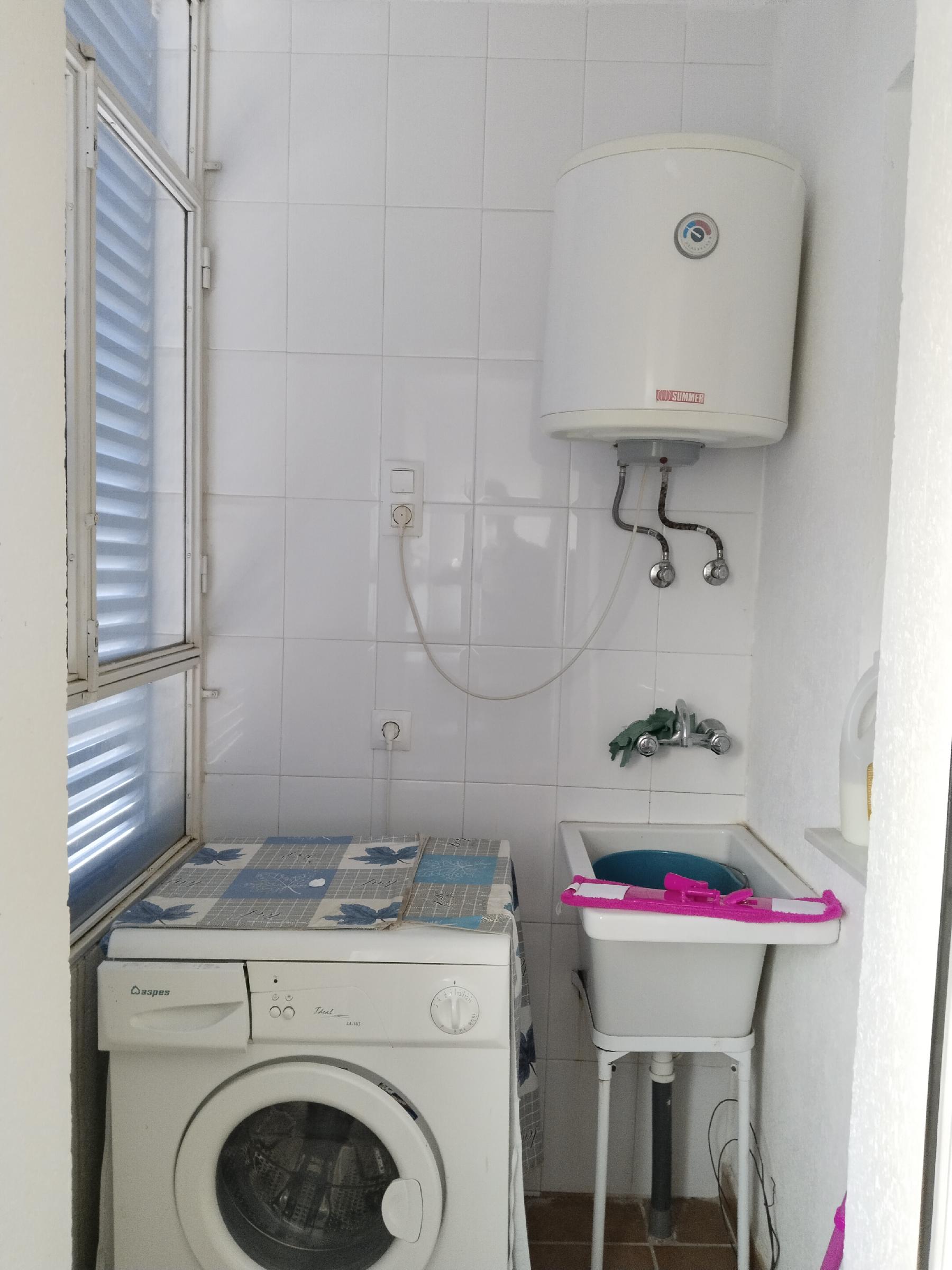 Imagen 7 Apartamento en venta en Garrucha / Cerca de los supermercados y de la playa.