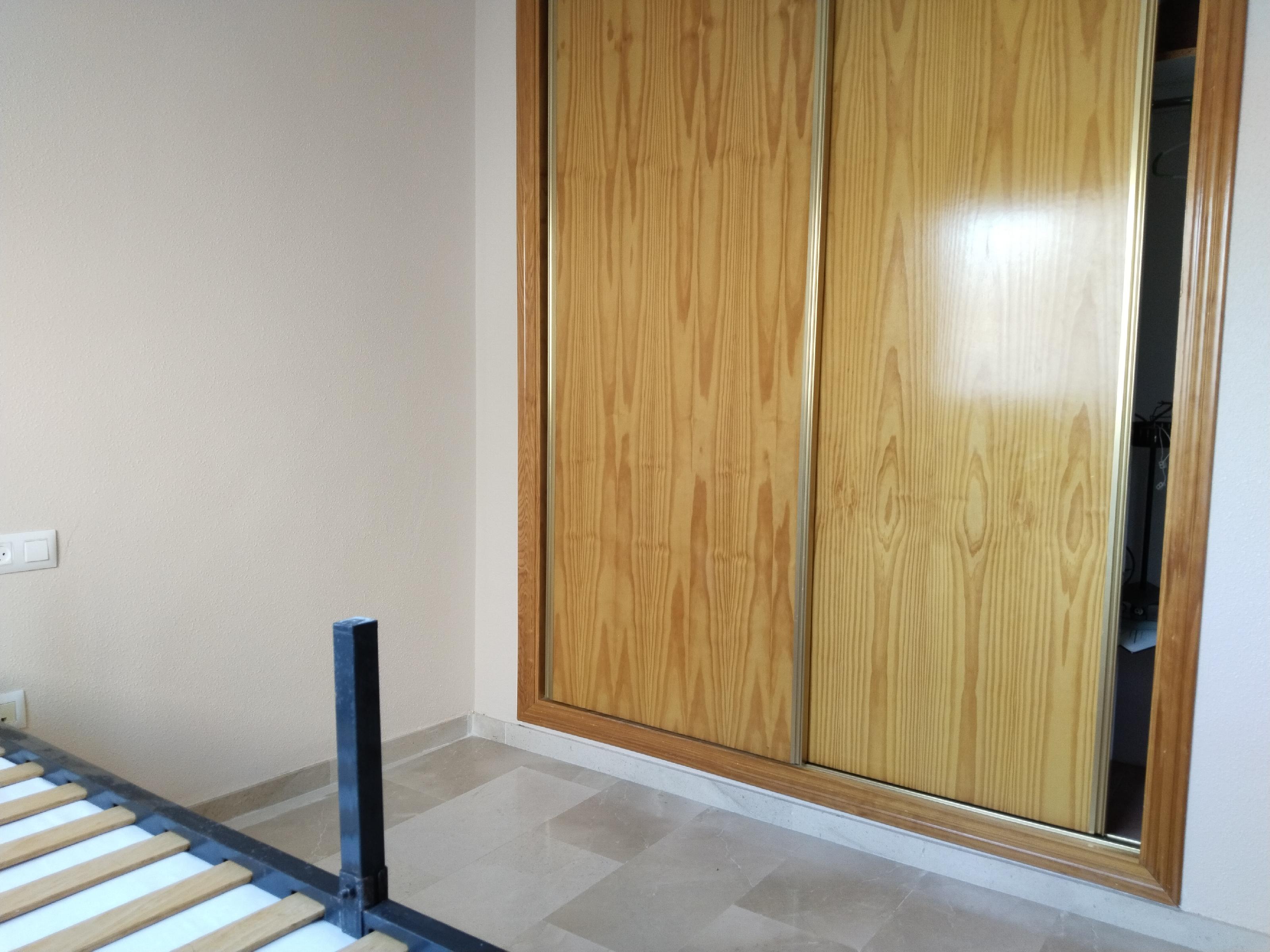 Imagen 15 Apartamento en venta en Garrucha / Cerca de los supermercados y de la playa.