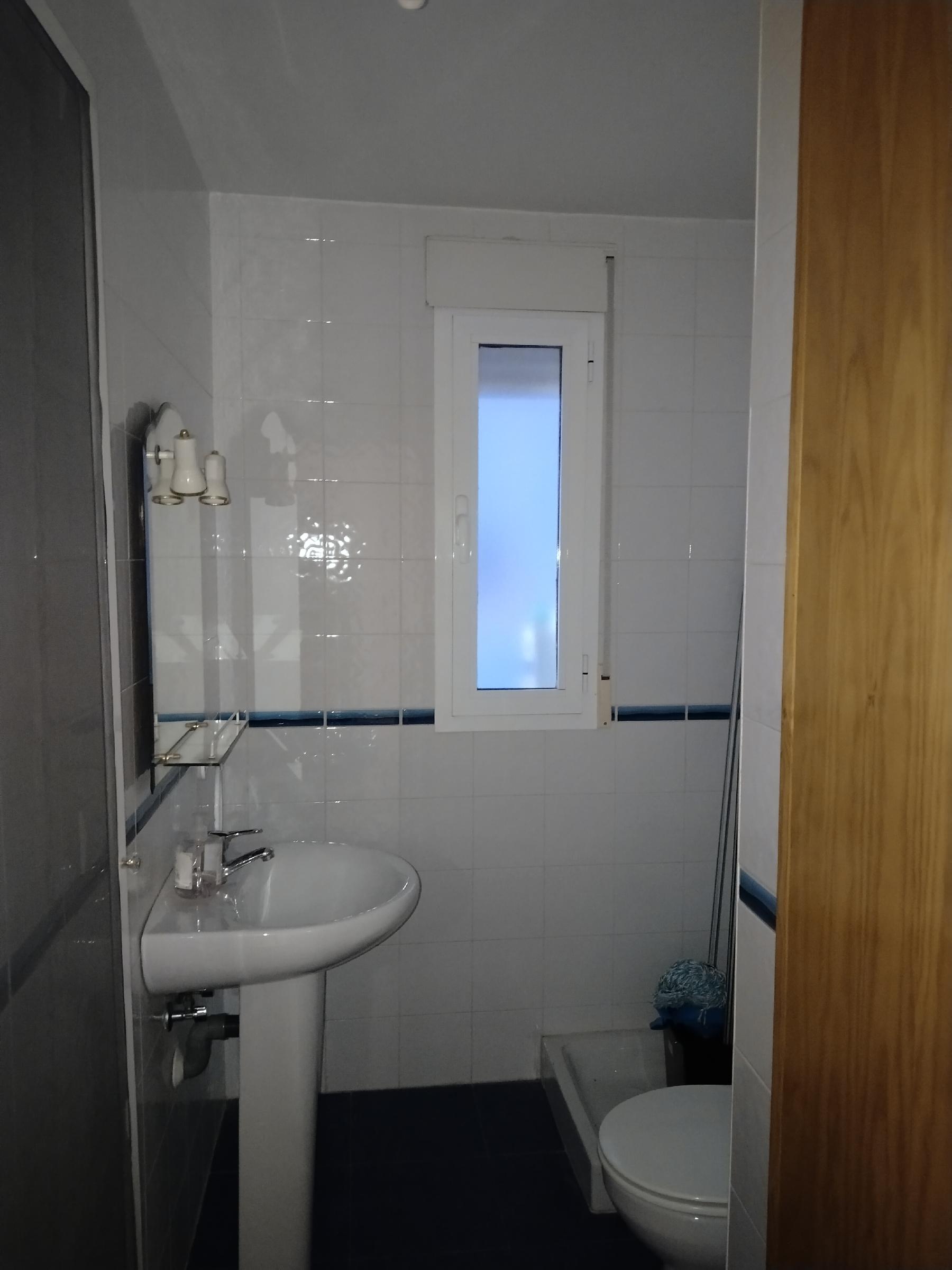 Imagen 13 Apartamento en venta en Garrucha / Cerca de los supermercados y de la playa.