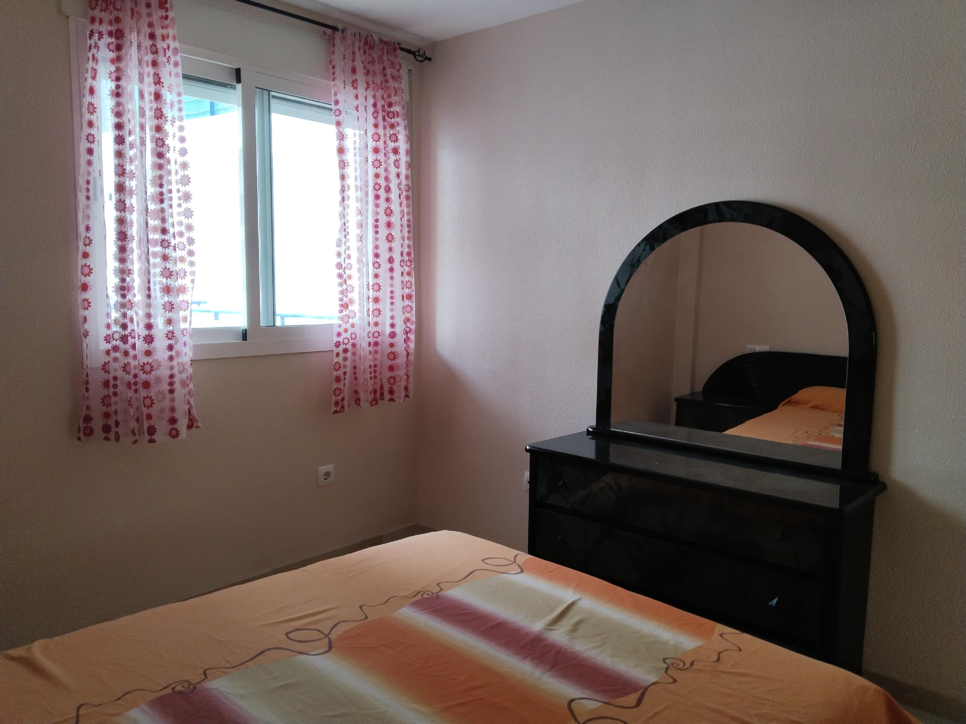 Imagen 20 Apartamento en venta en Garrucha / Cerca de los supermercados y de la playa.