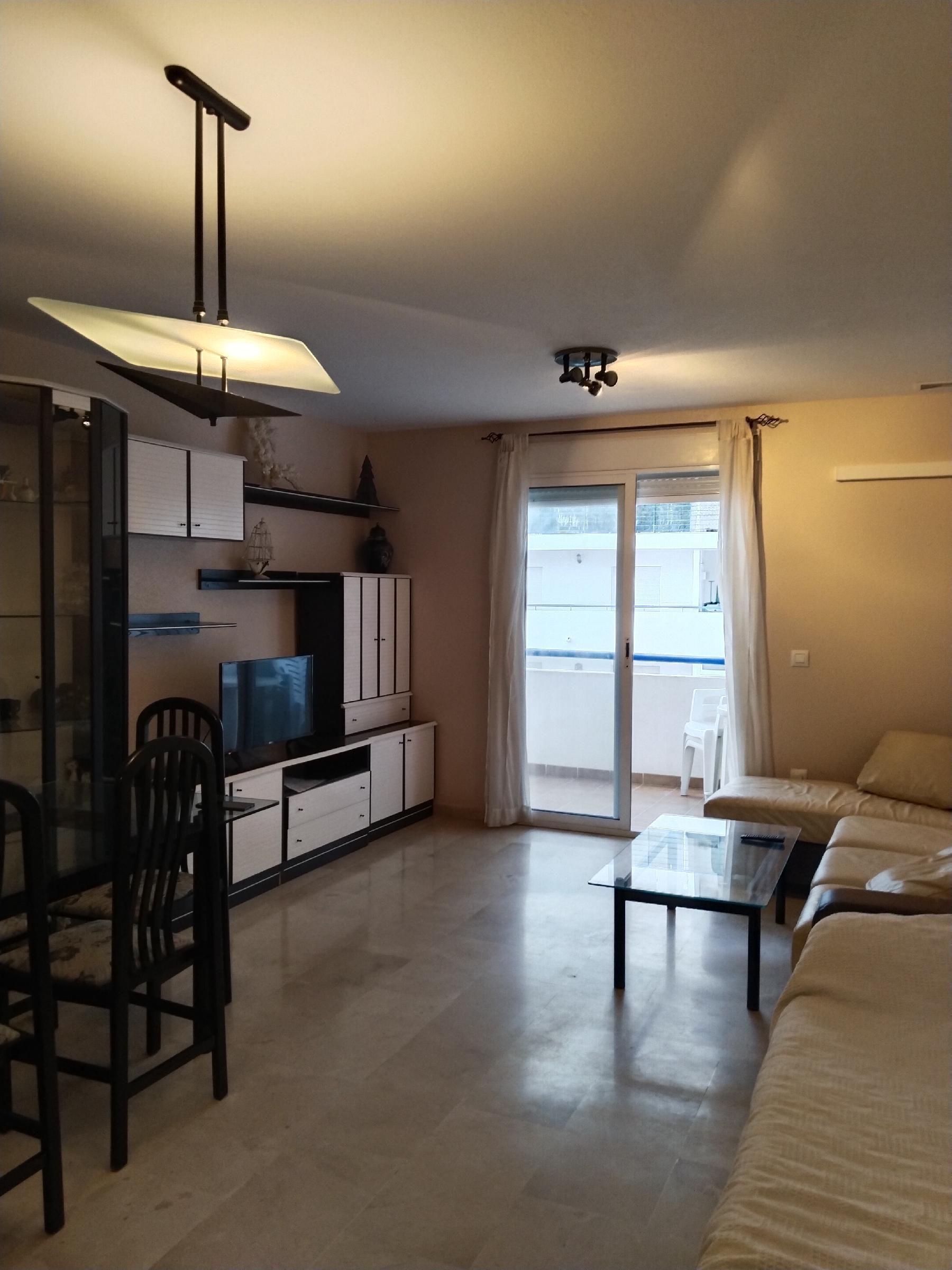 Imagen 5 Apartamento en venta en Garrucha / Cerca de los supermercados y de la playa.
